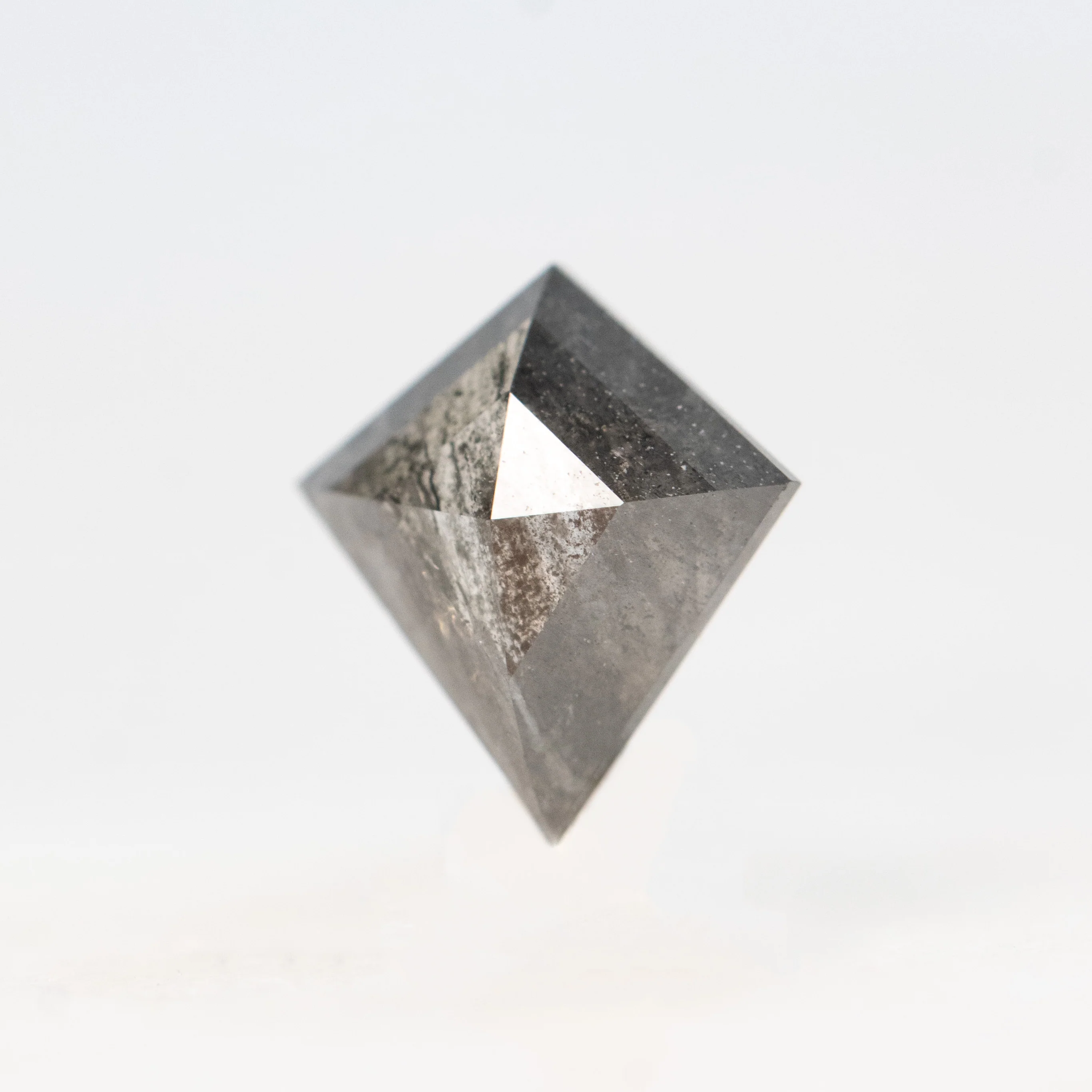 0.75 Carat Gray Kite Salt and Pepper Diamond for Custom Work - Inventory Code DSK075 - Image 3