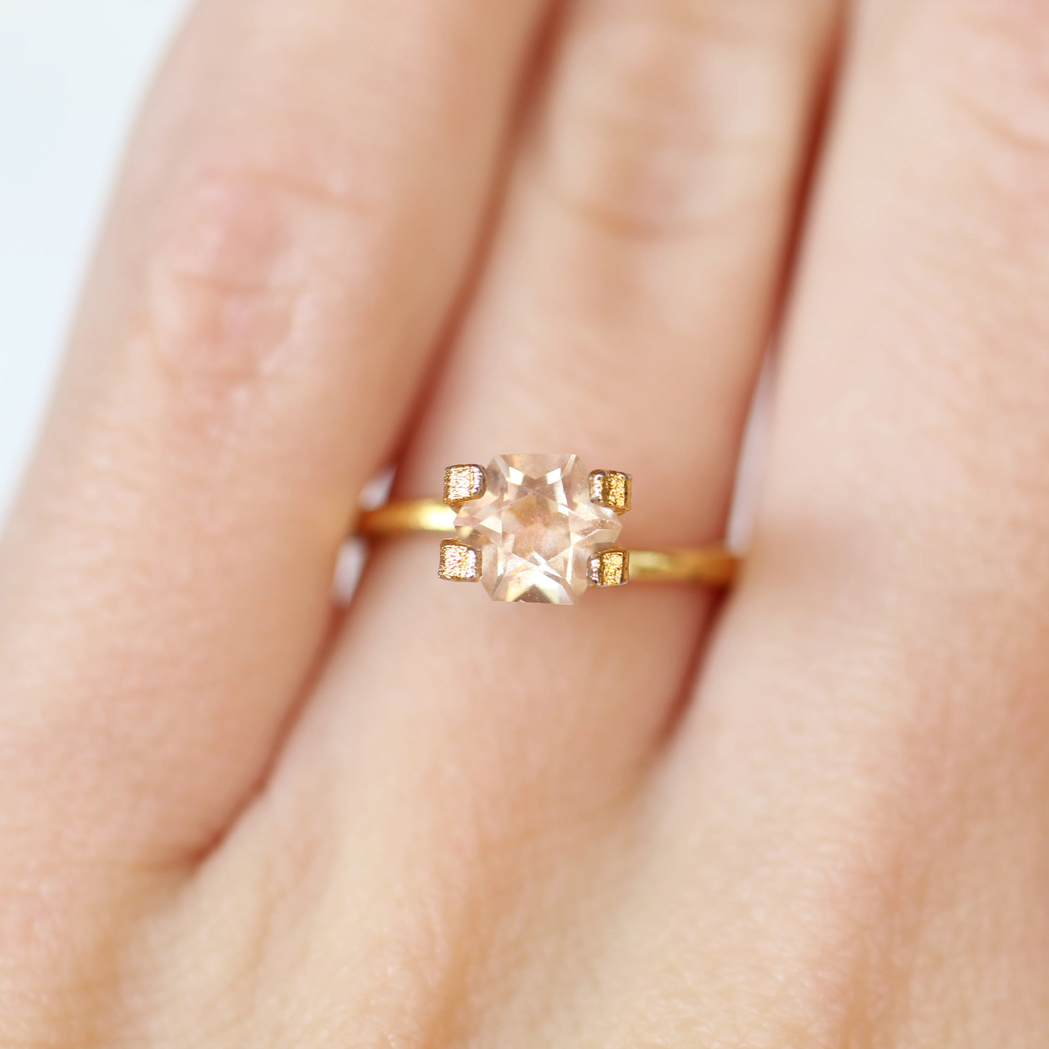 0.95 Carat Hexagon Sunstone- Inventory Code SUNHX95 - Image 5