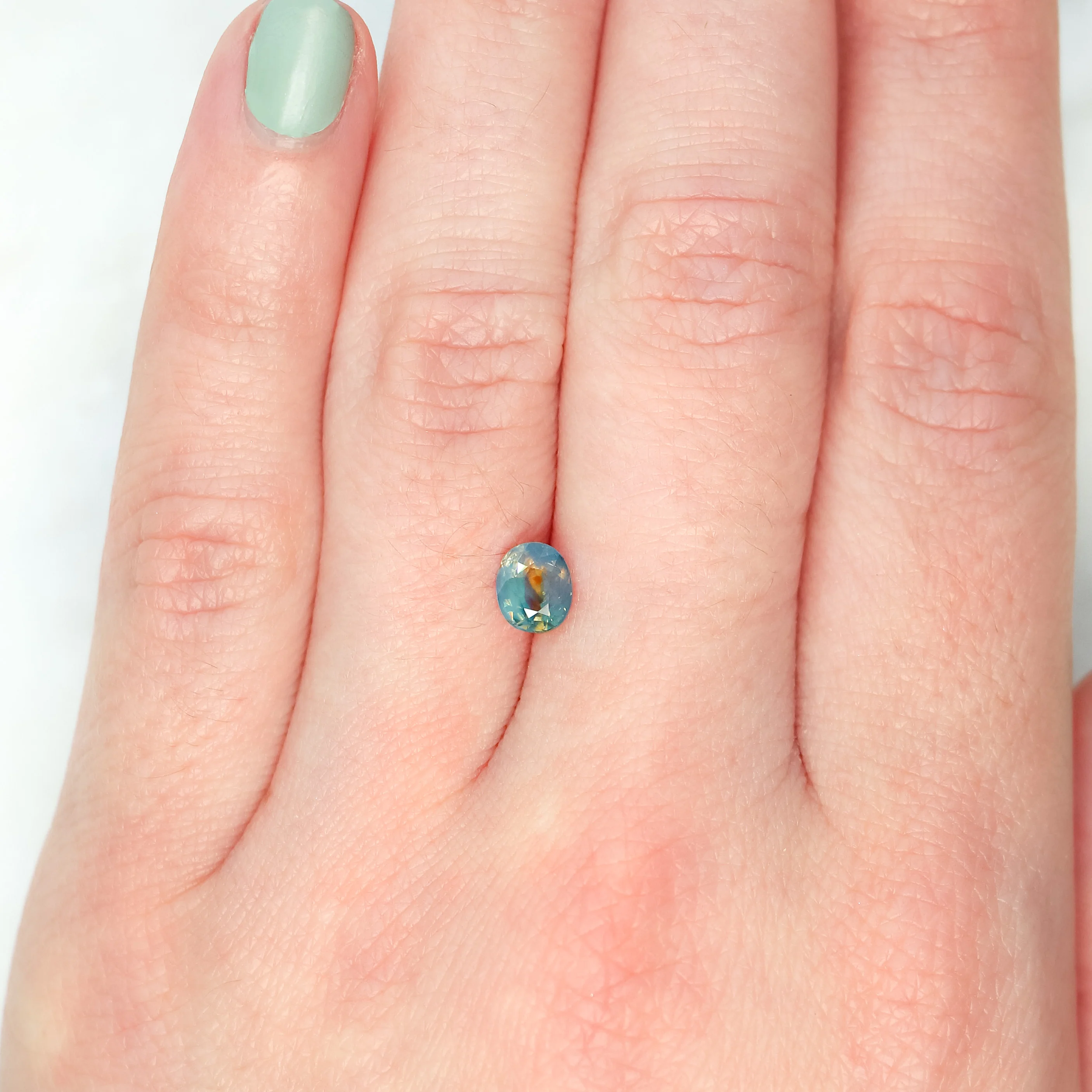 1.00 Carat Multicolor Oval Sapphire for Custom Work - Inventory Code MCOS099 - Image 2