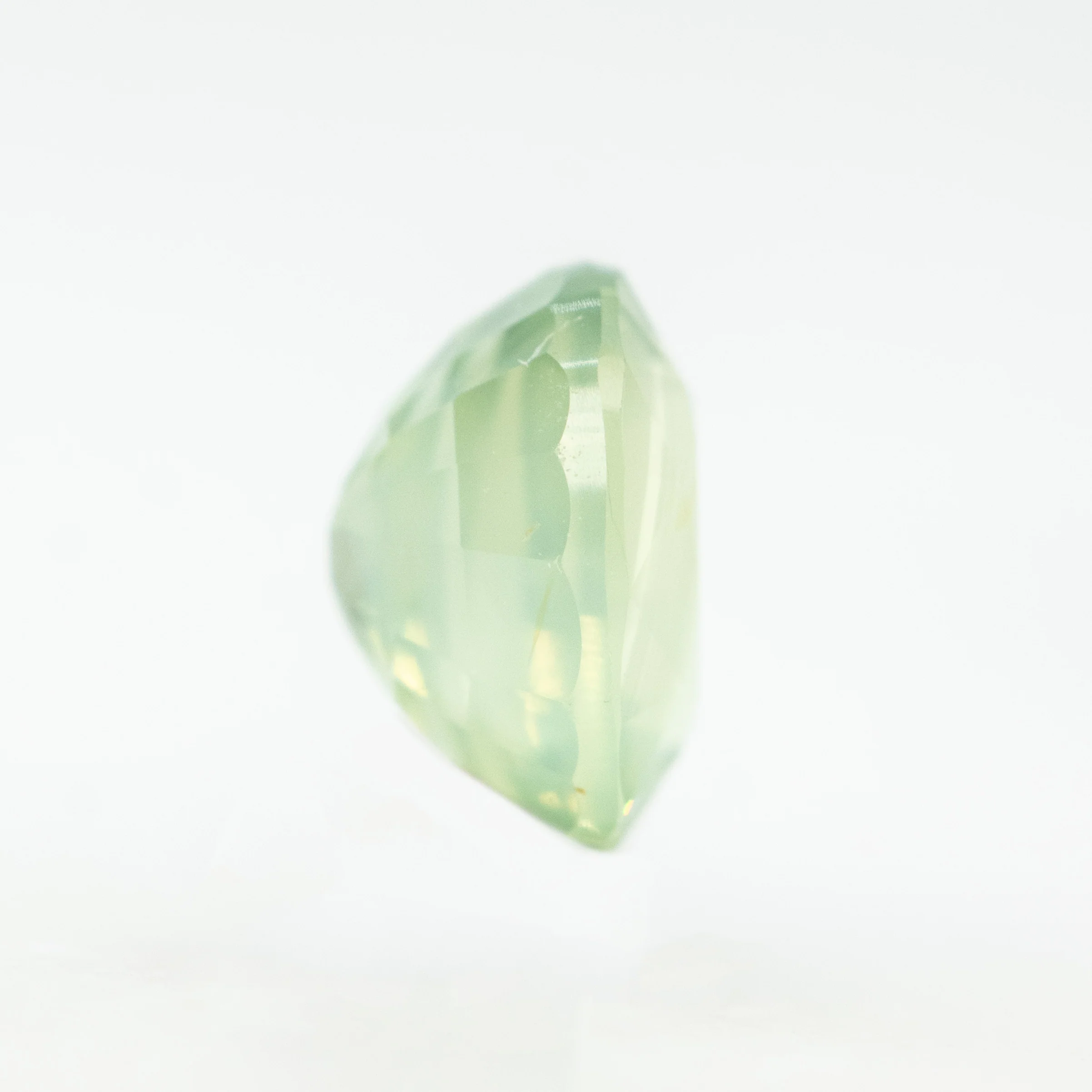 1.03 Carat Light Green Oval Sapphire for Custom Work - Inventory Code YGOS103 - Image 5