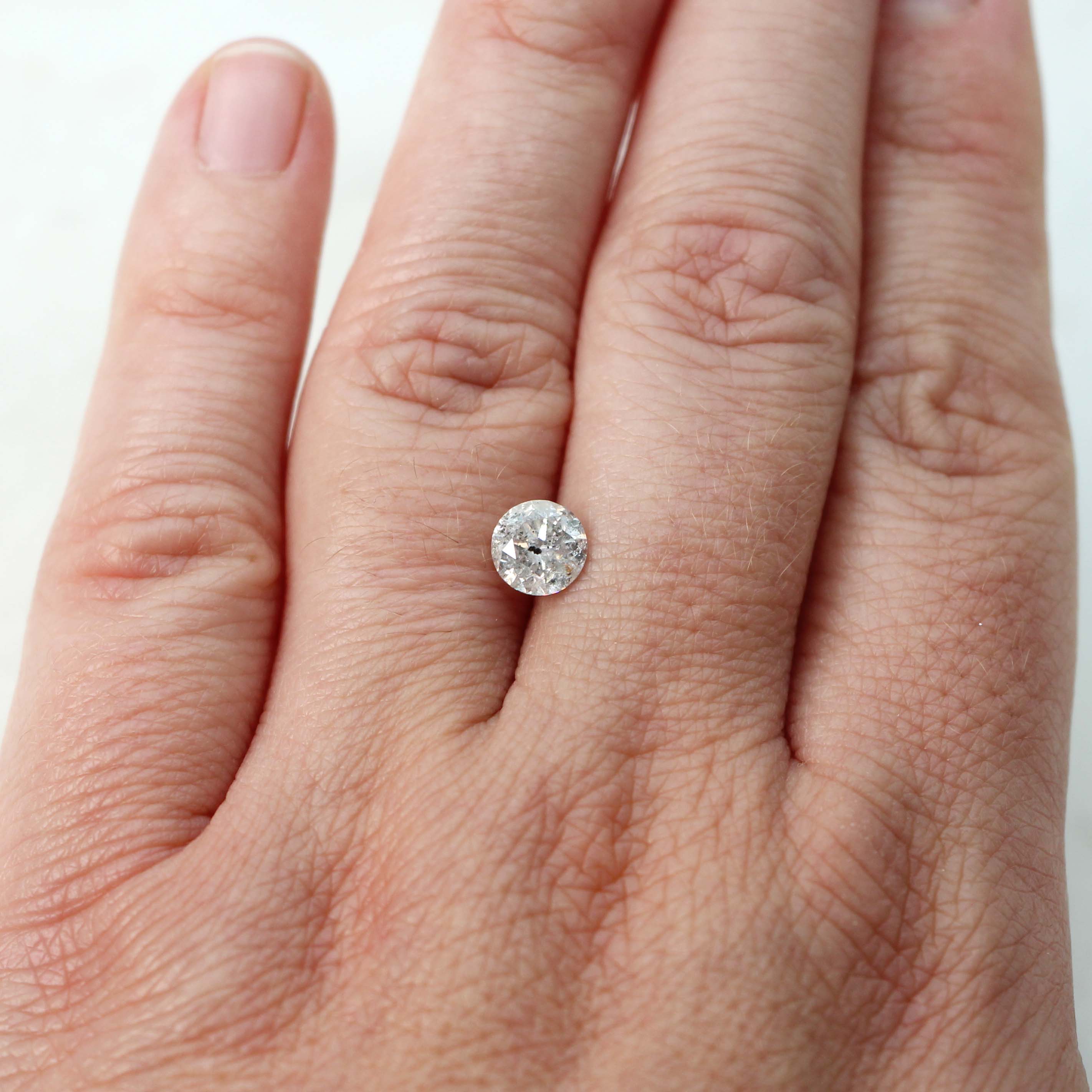 1.05 Carat Round Gray Salt and Pepper Diamond for Custom Work - Inventory Code SGR105C - Image 2