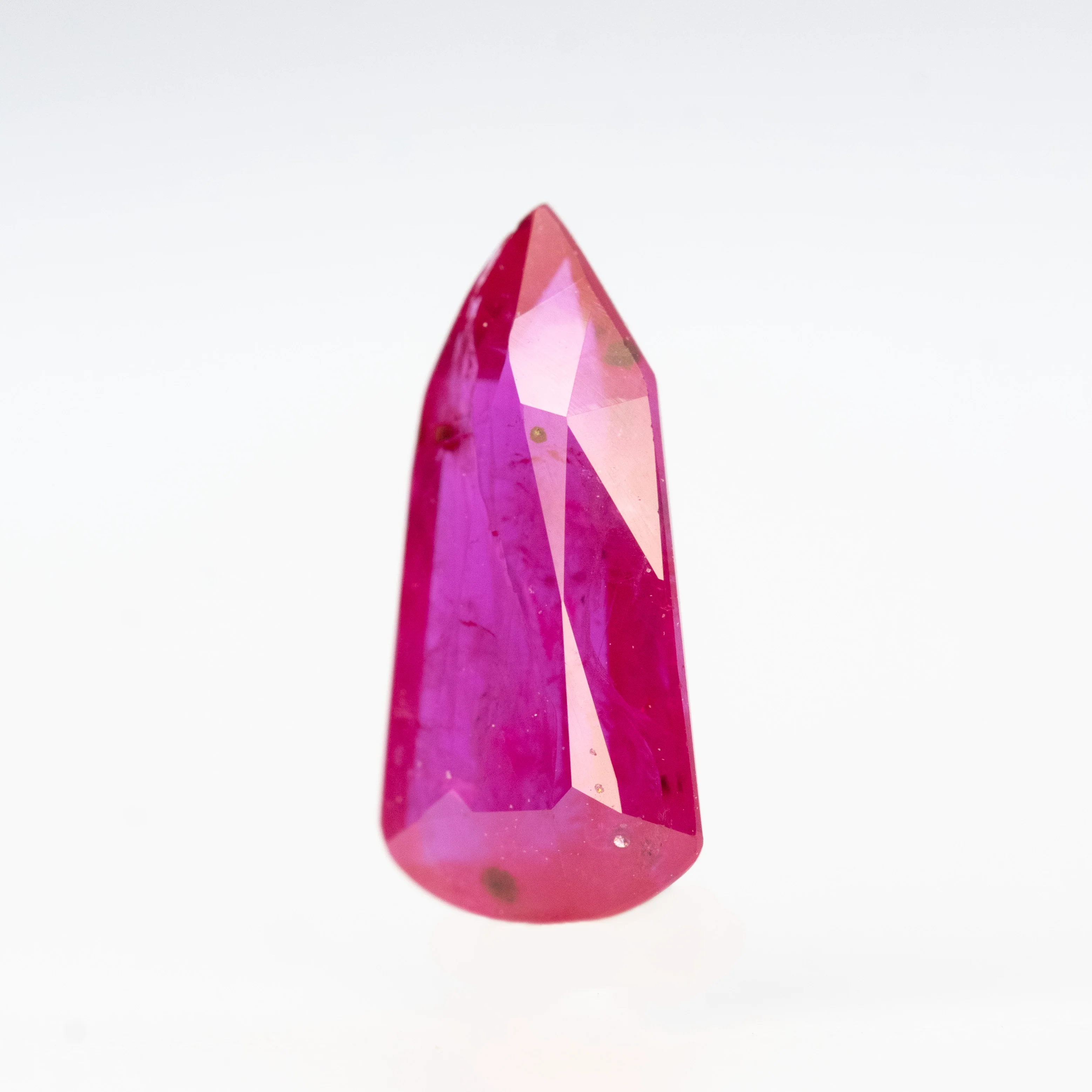 1.07 Carat Pink Shield Sapphire for Custom Work - Inventory Code PSS107 - Image 3