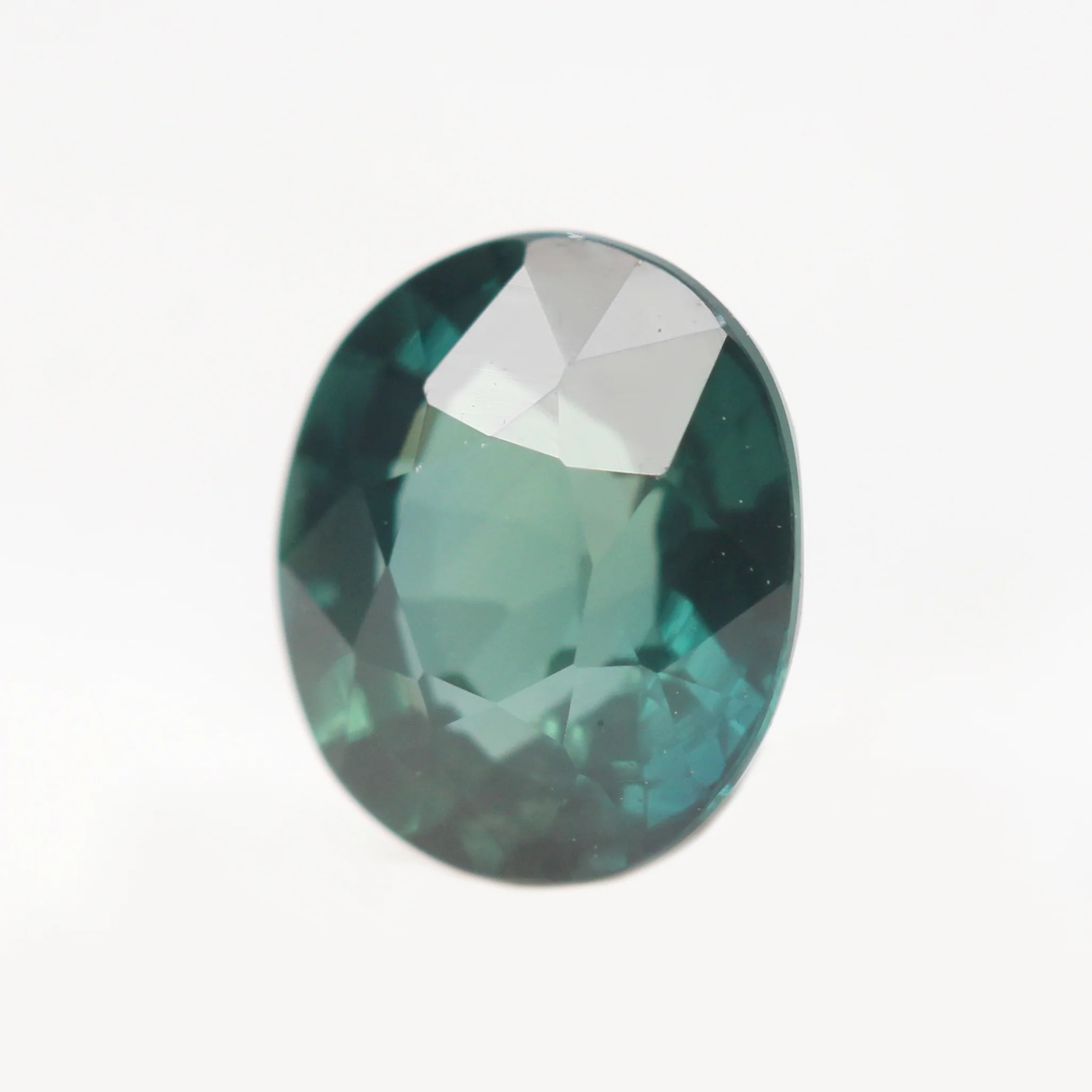 1.08 Carat Teal Oval Madagascar Sapphire for Custom Work - Inventory Code TOS108 - Image 4