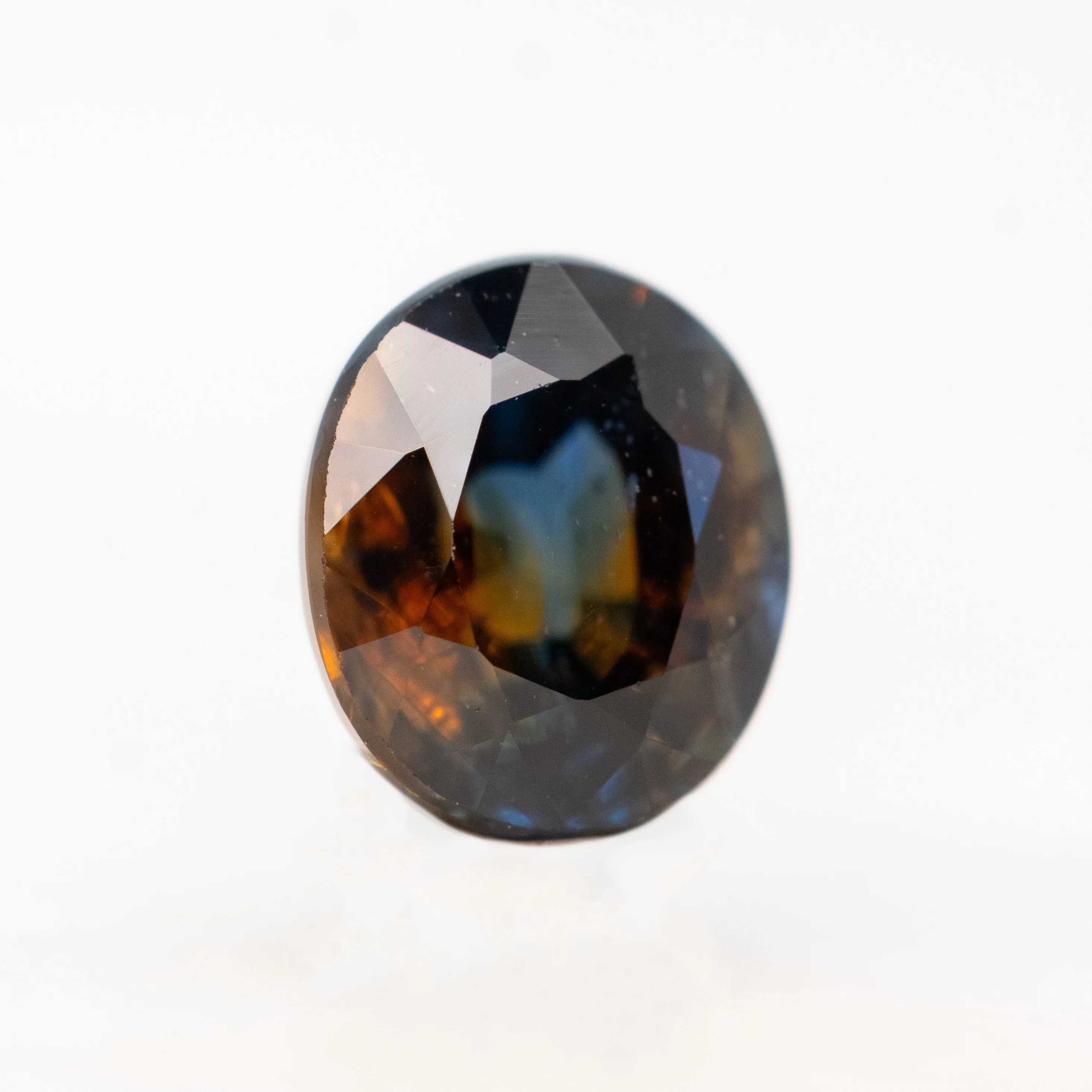 1.14 Carat Bicolor Blue and Orange Oval Sapphire for Custom Work - Inventory Code BBOS114 - Image 4