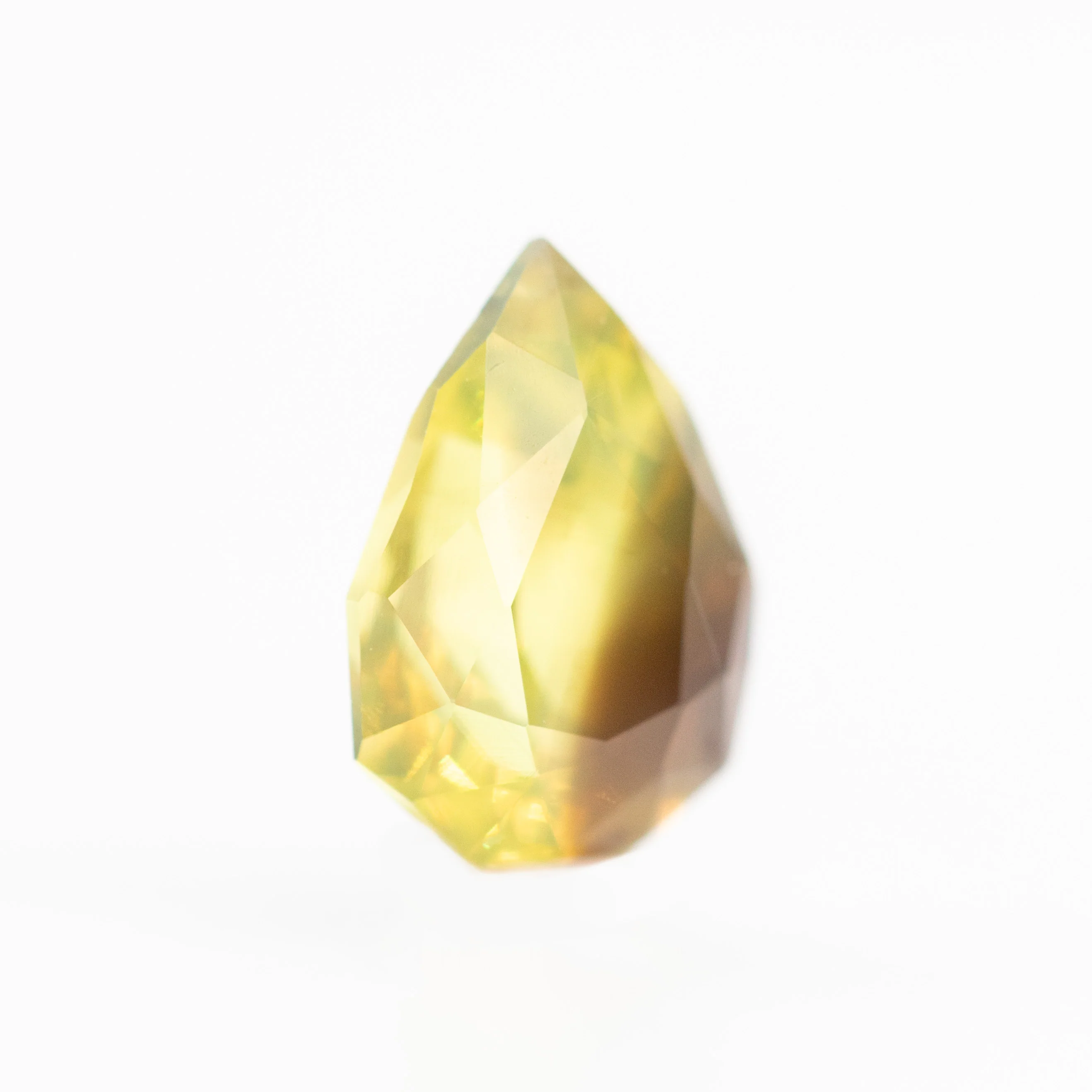 1.24 Carat Golden Geometric Pear Sapphire for Custom Work - Inventory Code GPS124 - Image 4