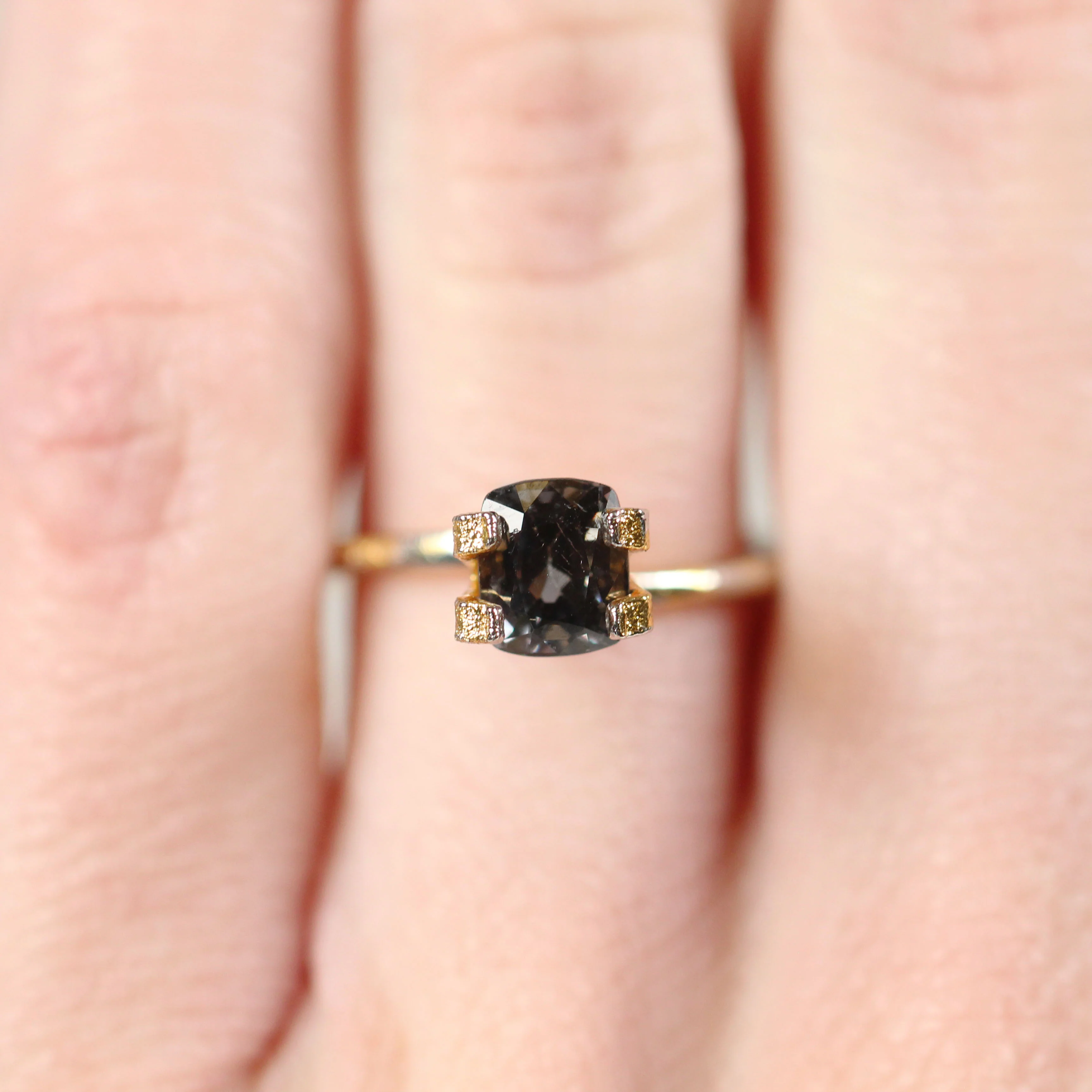 1.36 Carat Cushion Spinel for Custom Work - Inventory Code CBSP136 - Image 4