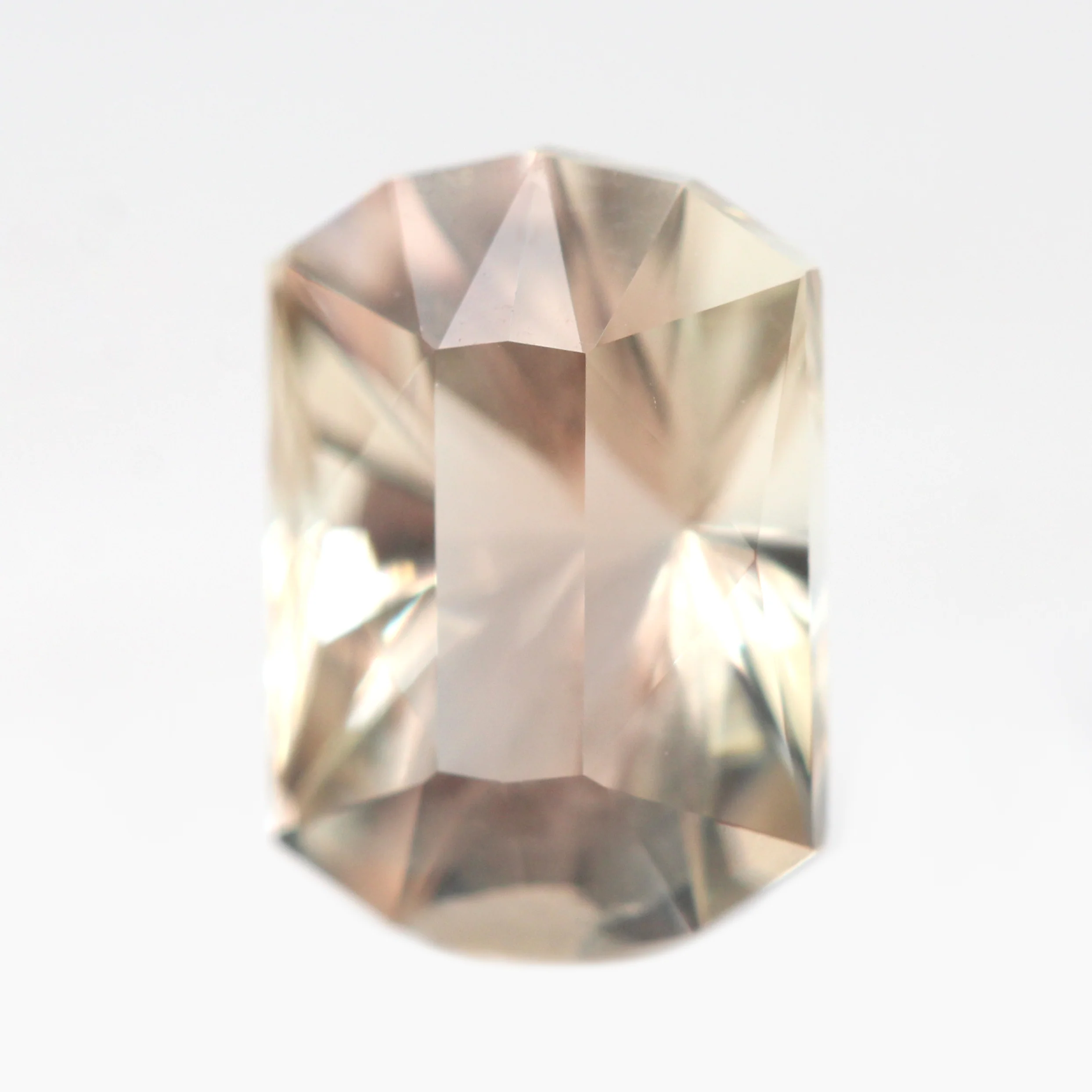1.55 Carat Fancy Radiant Cut Oregon Sunstone for Custom Work - Inventory Code RSUN155 - Image 3