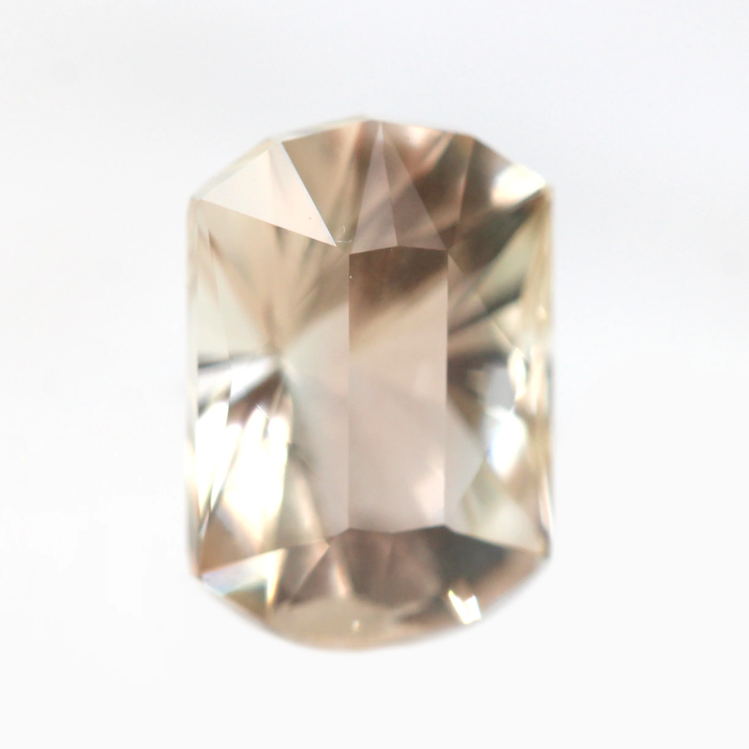 1.55 Carat Fancy Radiant Cut Oregon Sunstone for Custom Work - Inventory Code RSUN155 - Image 4