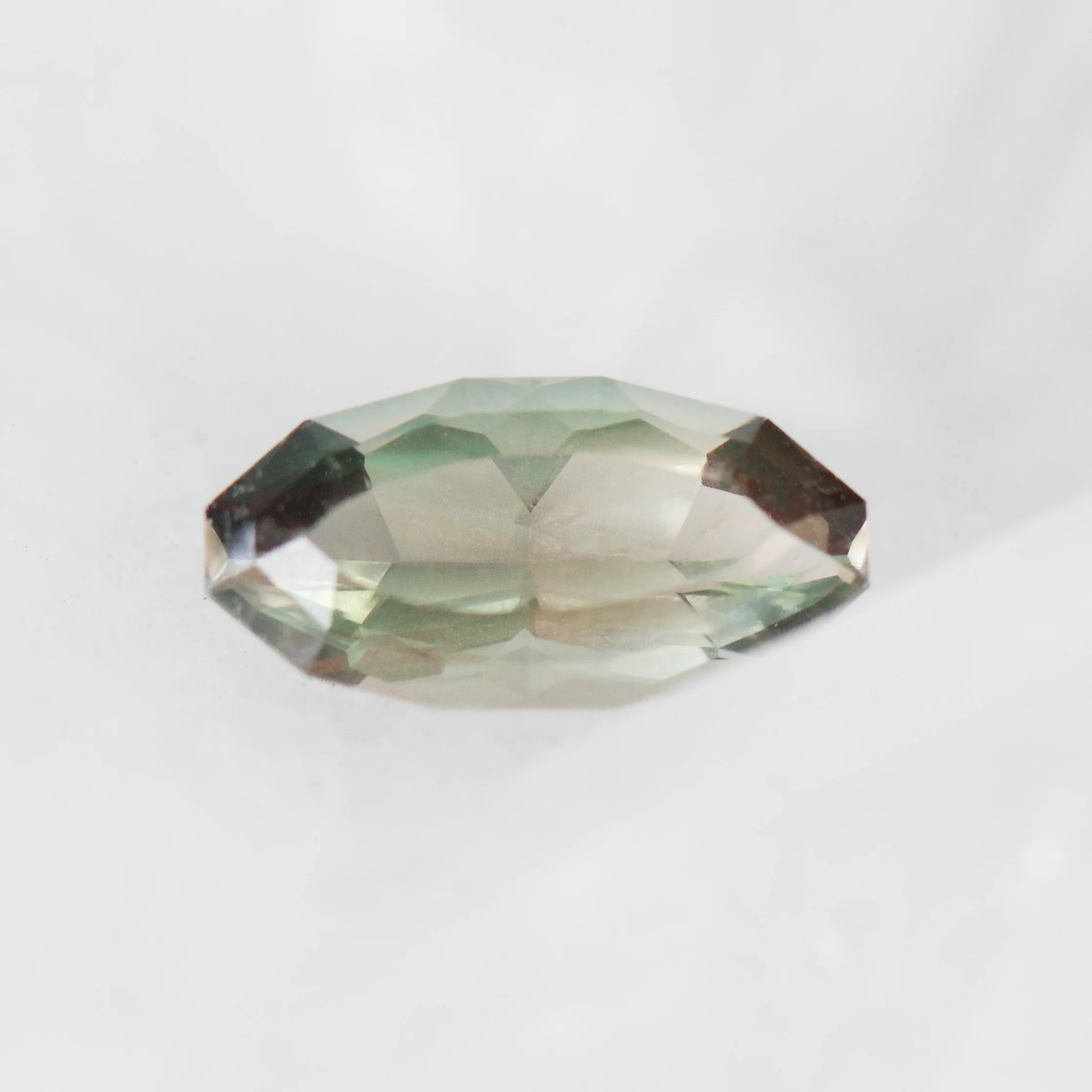 1.62ct Geometric Oval Oregon Sunstone for Custom Work - Inventory Code SUN162 - Image 3
