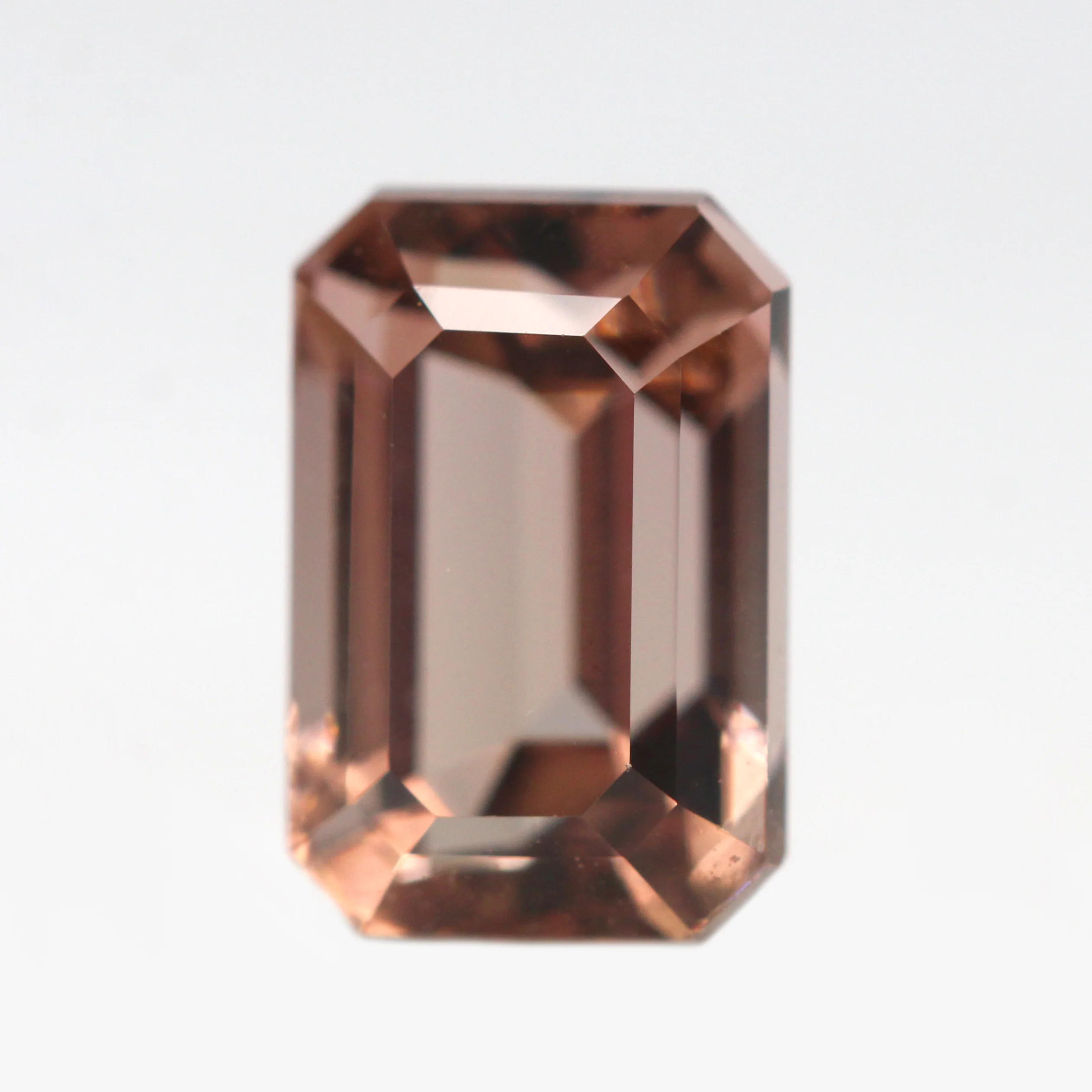1.94 Carat Emerald Cut Champagne Brown Zircon for Custom Work - Inventory Code EOZ194 - Image 4