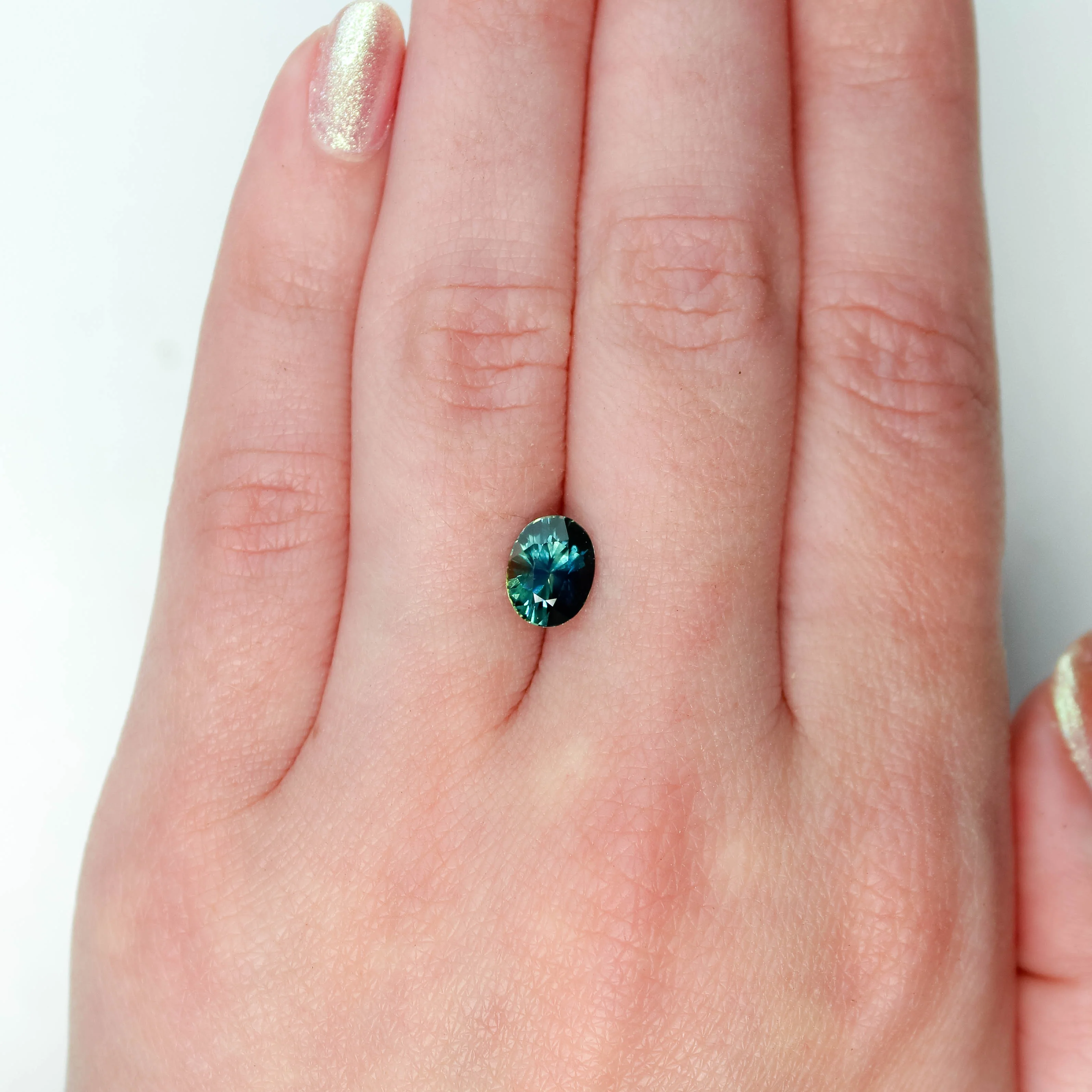 2.07 Carat Bicolor Oval Sapphire for Custom Work - Inventory Code BCOS207 - Image 2