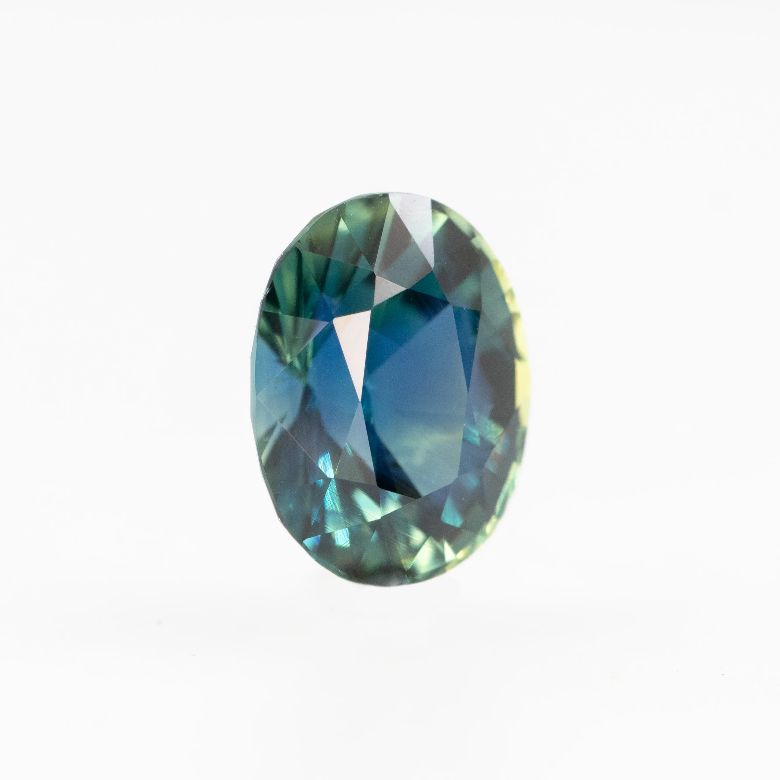 2.07 Carat Bicolor Oval Sapphire for Custom Work - Inventory Code BCOS207 - Image 4