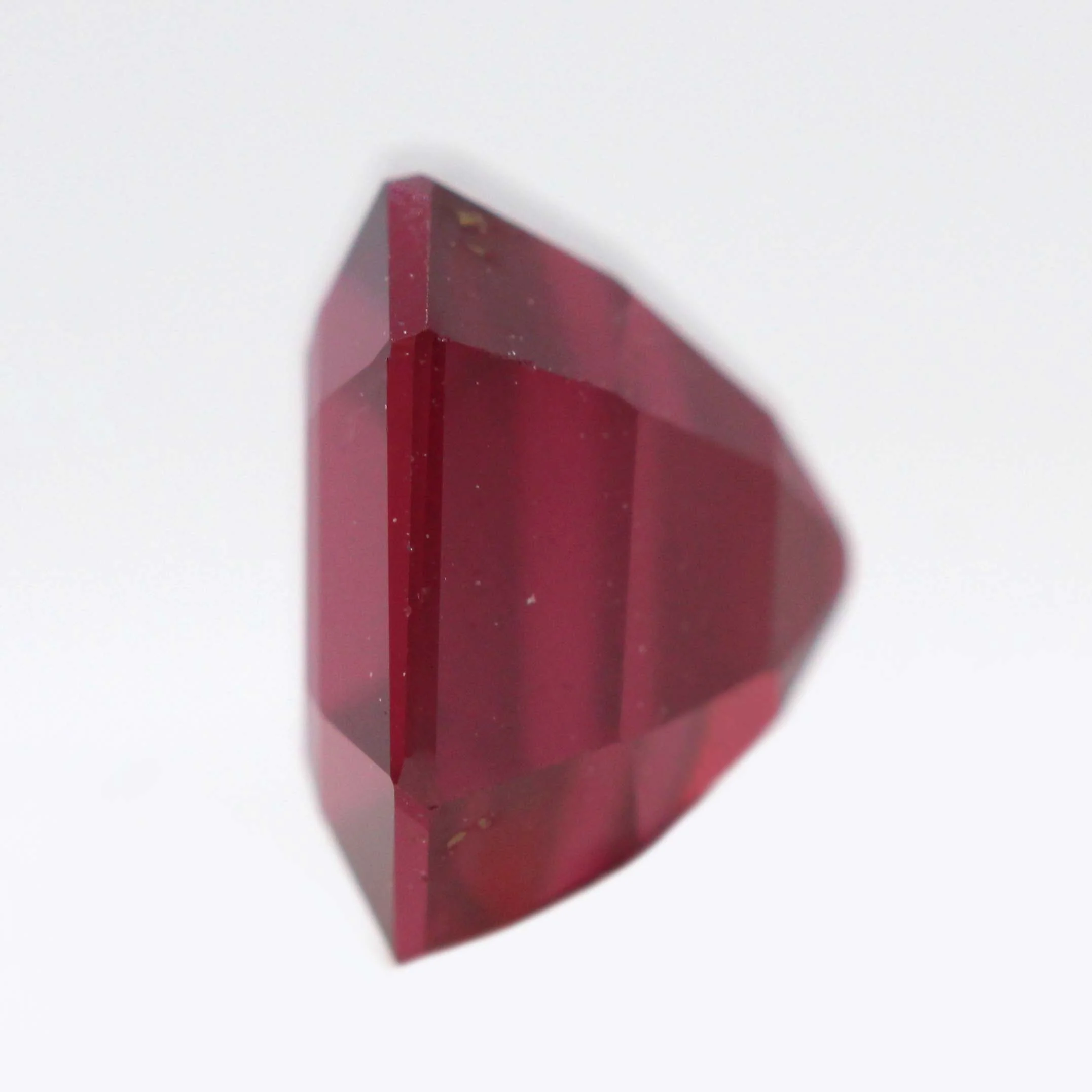 2.38 Carat Asscher Cut Rhodolite Garnet for Custom Work - Inventory Code AGARN238 - Image 5