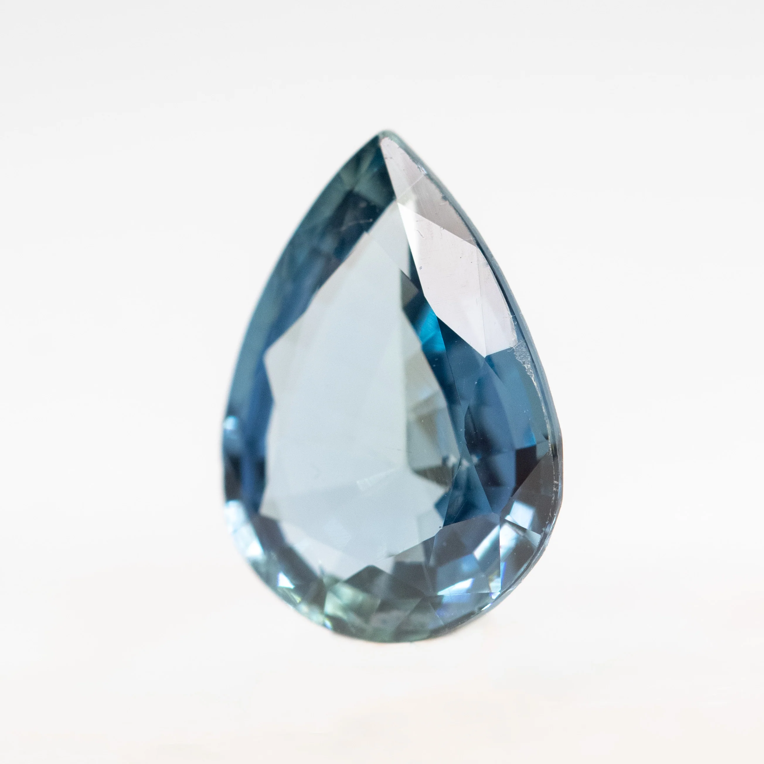 2.72 Carat Clear Blue Pear Sapphire for Custom Work - Inventory Code BPS272 - Image 3