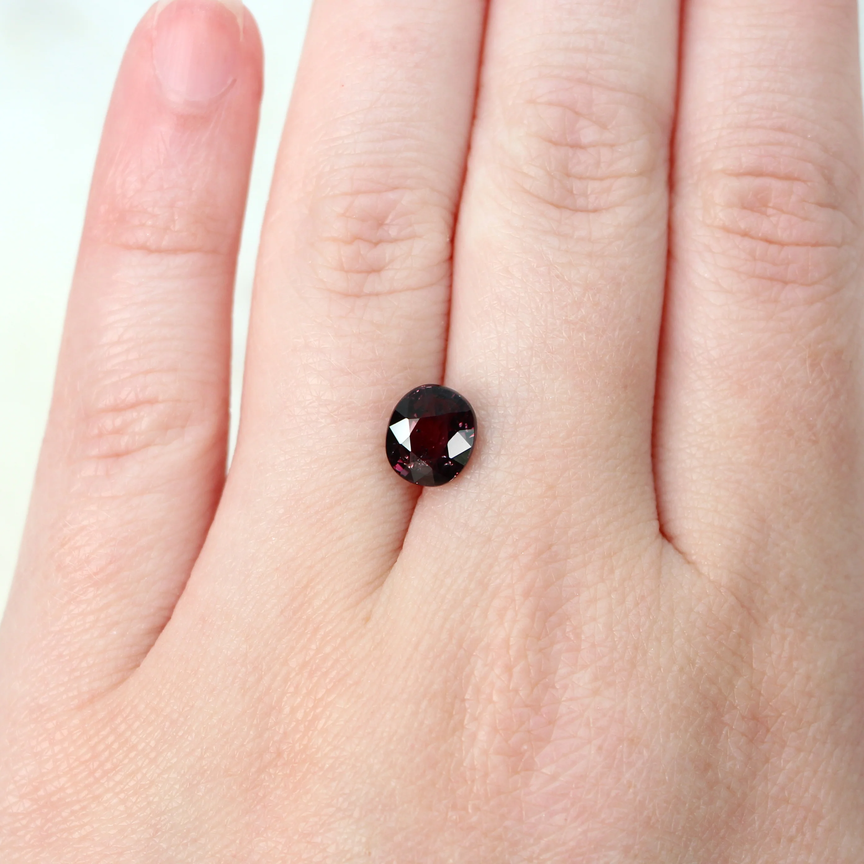 2.78 Carat Burgundy Oval Sapphire for Custom Work - Inventory Code ROS278 - Image 2