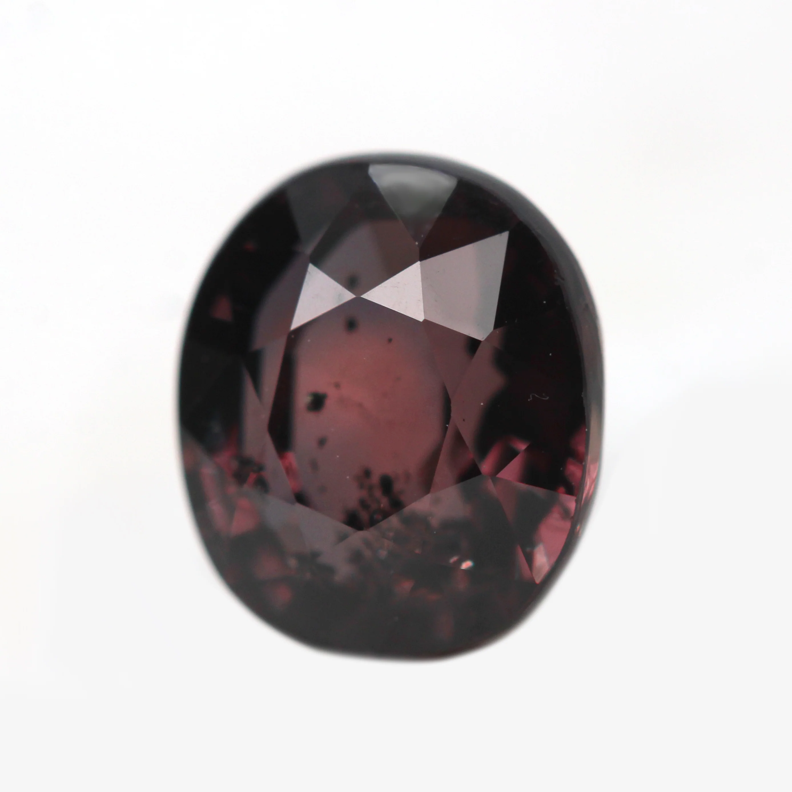 2.78 Carat Burgundy Oval Sapphire for Custom Work - Inventory Code ROS278 - Image 3