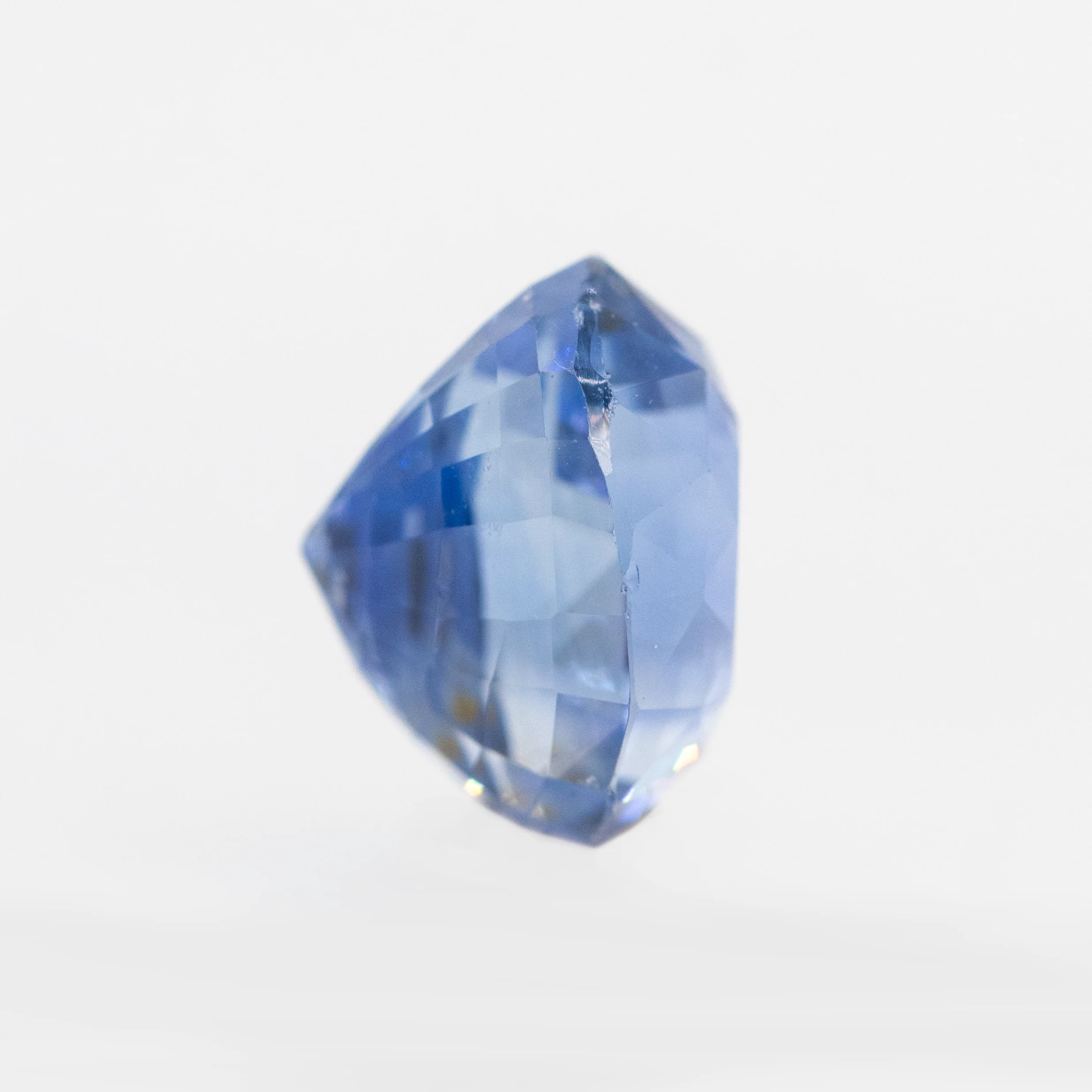 2.81 Carat Cornflower Blue Oval Sapphire for Custom Work - Inventory Code BOS281 - Image 5