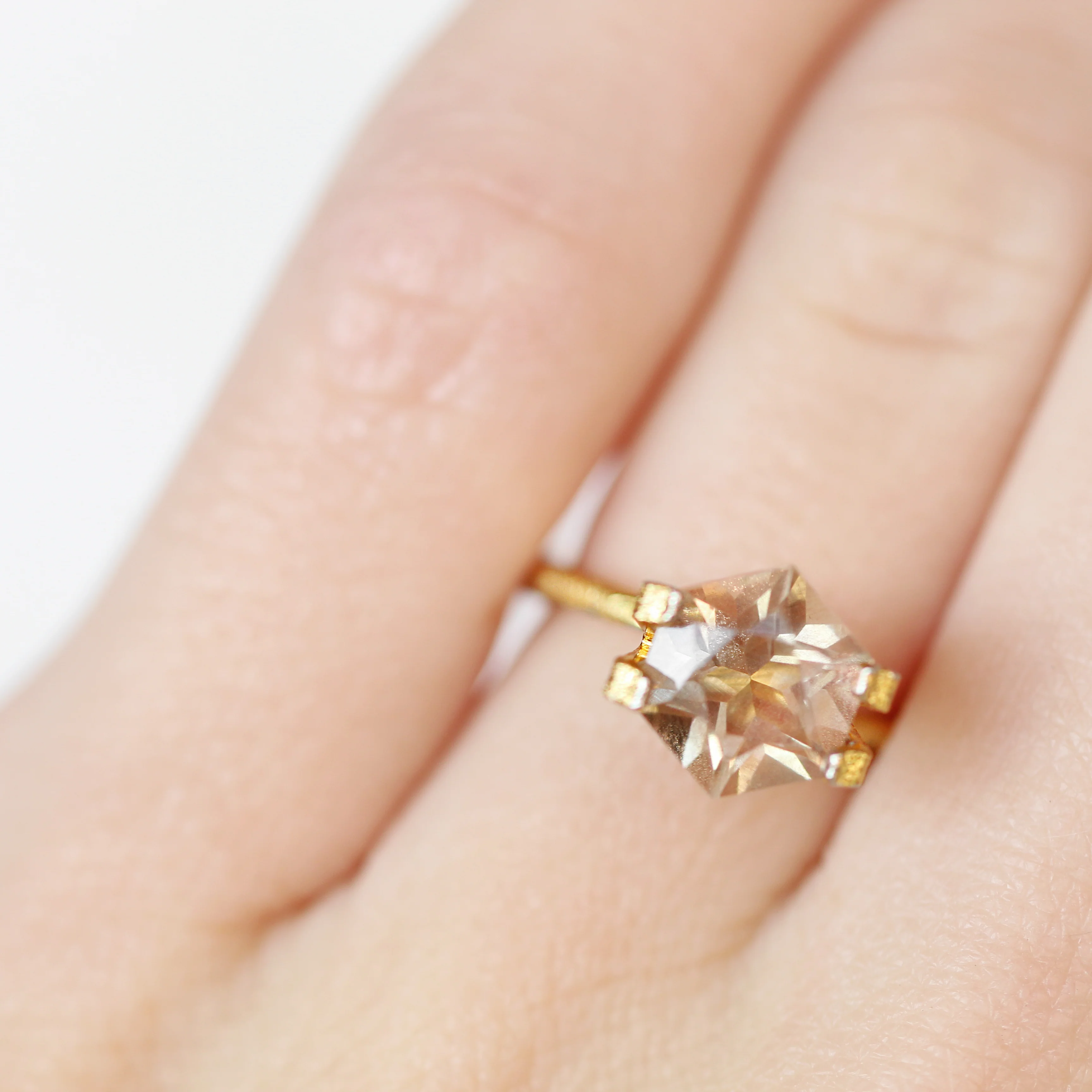 2.03 Carat Hexagon Sunstone- Inventory Code SUNHX203 - Image 6
