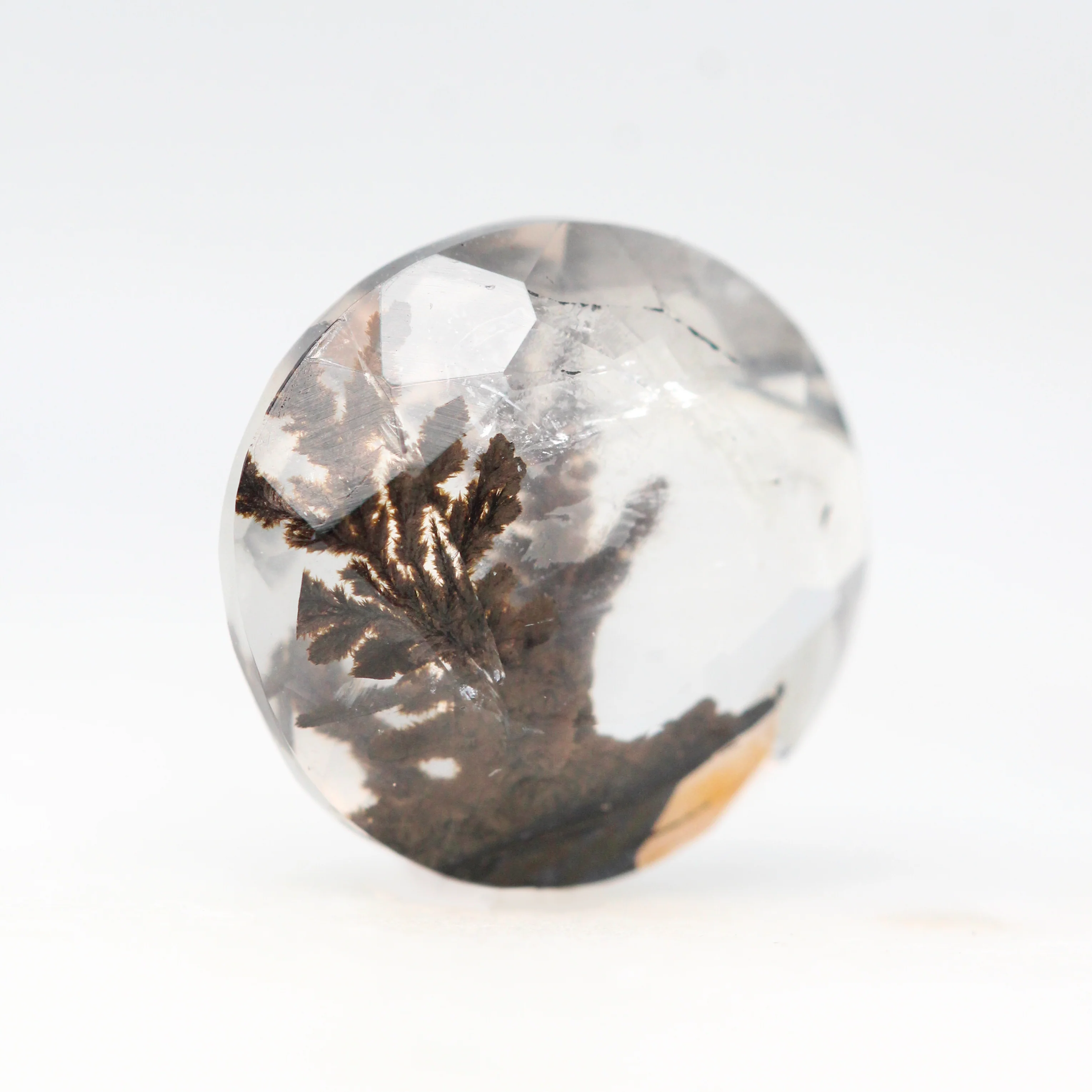 3.04 Carat Round Dendritic Quartz for Custom Work - Inventory Code DQR304 - Image 4