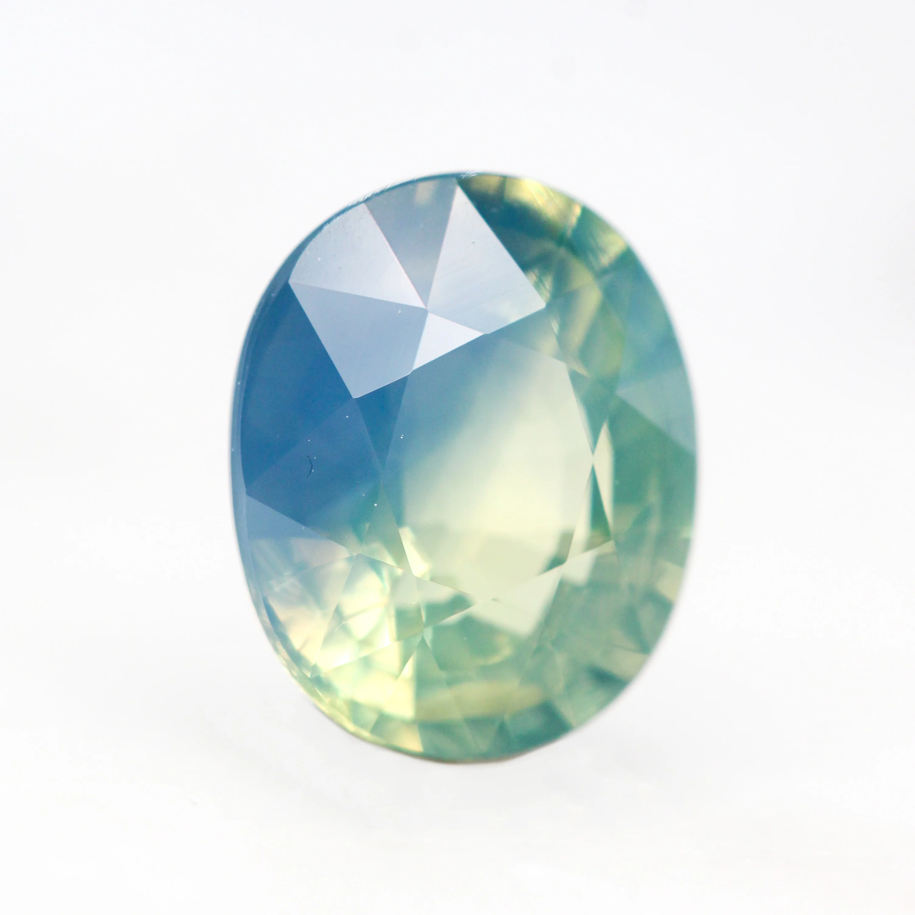 3.05 Carat Multicolor Opalescent Oval Sapphire for Custom Work - Inventory Code MCOS305 - Image 4
