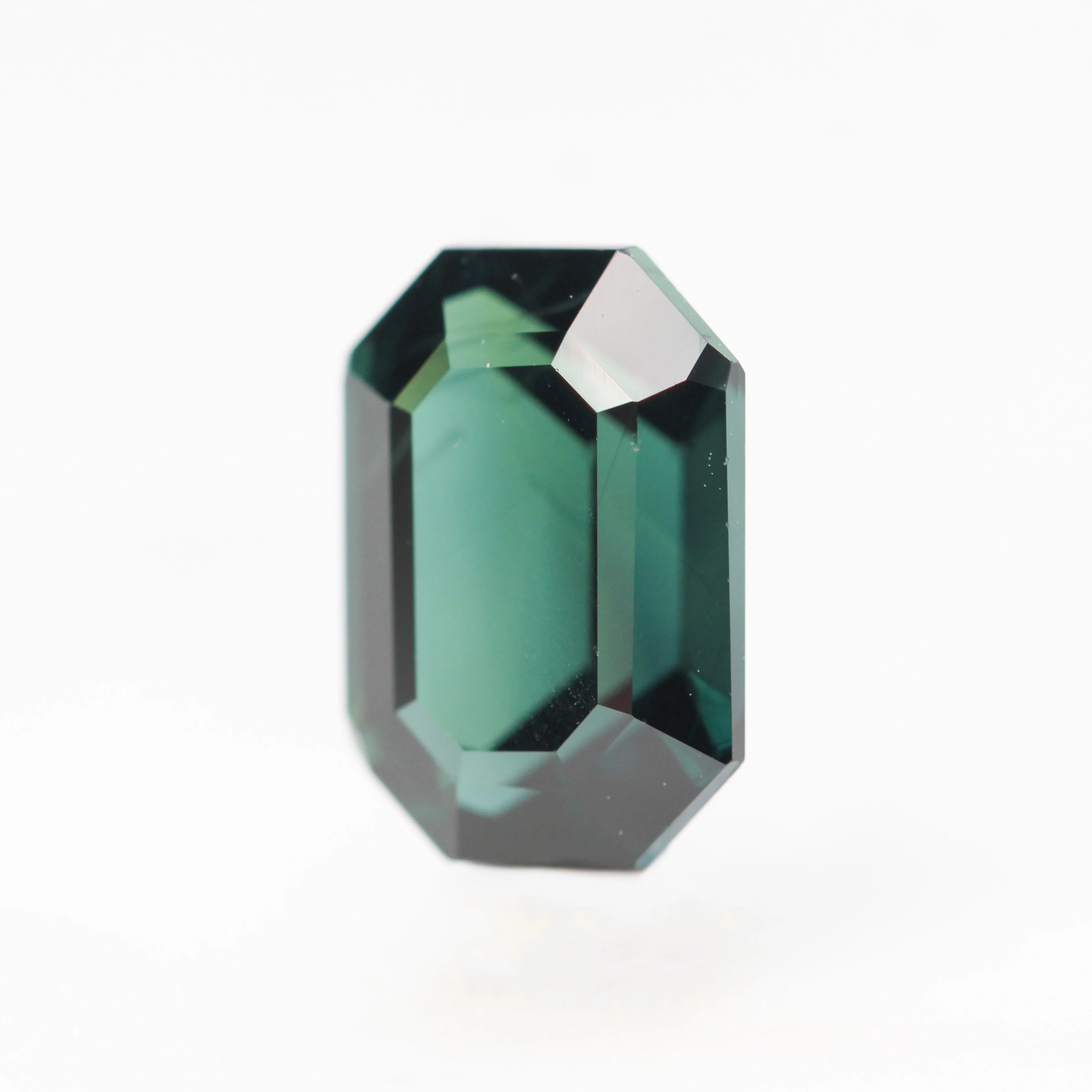 3.30 Carat Asscher Cut Green Sapphire for Custom Work - Inventory Code AGS330 - Image 3