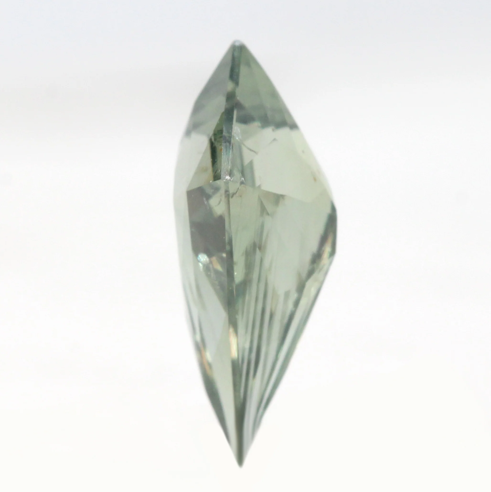 3.66 Carat Light Green Kite Sapphire for Custom Work - Inventory Code GKS366 - Image 5