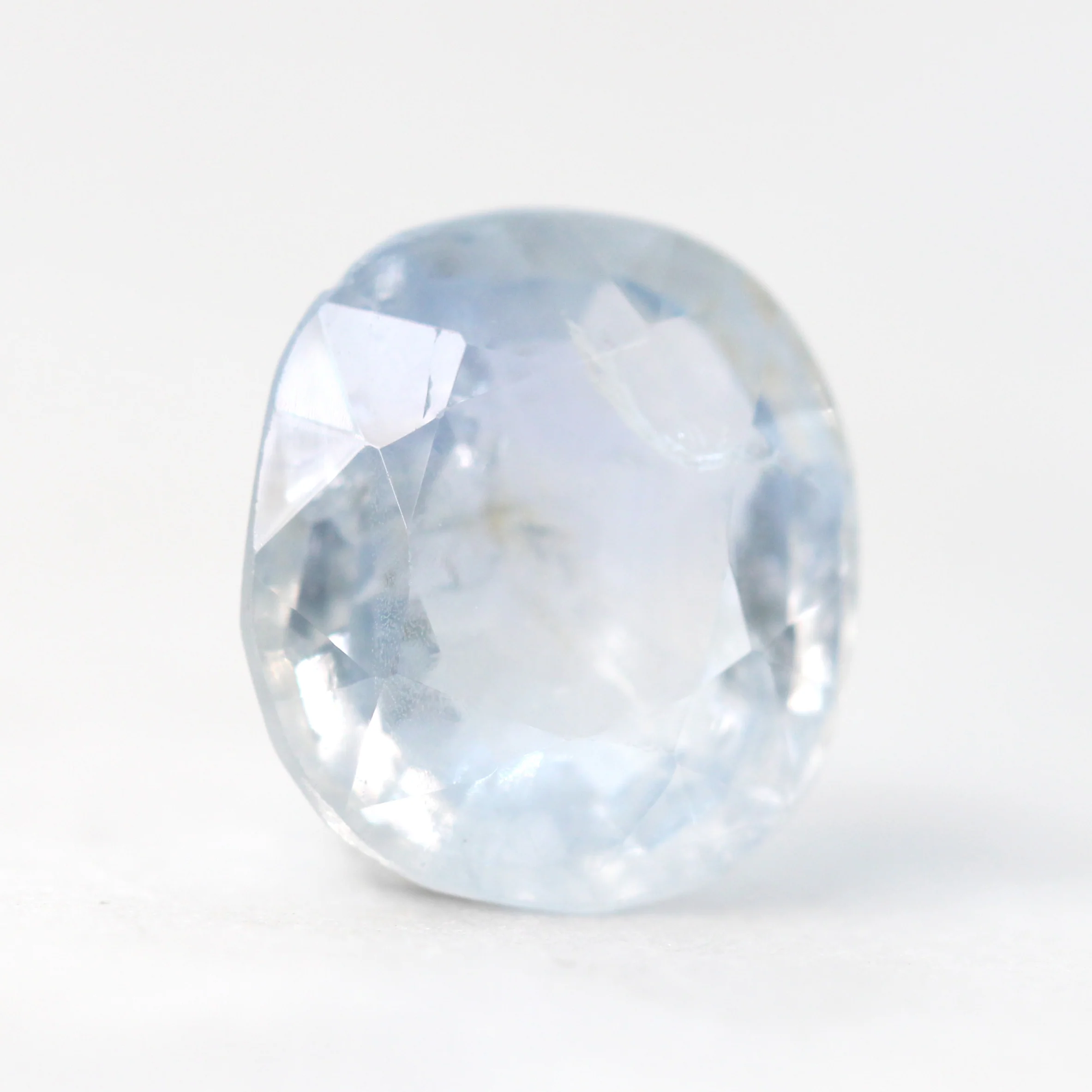 3.86 Carat Light Blue Oval Sapphire for Custom Work - Inventory Code LBOS386 - Image 4