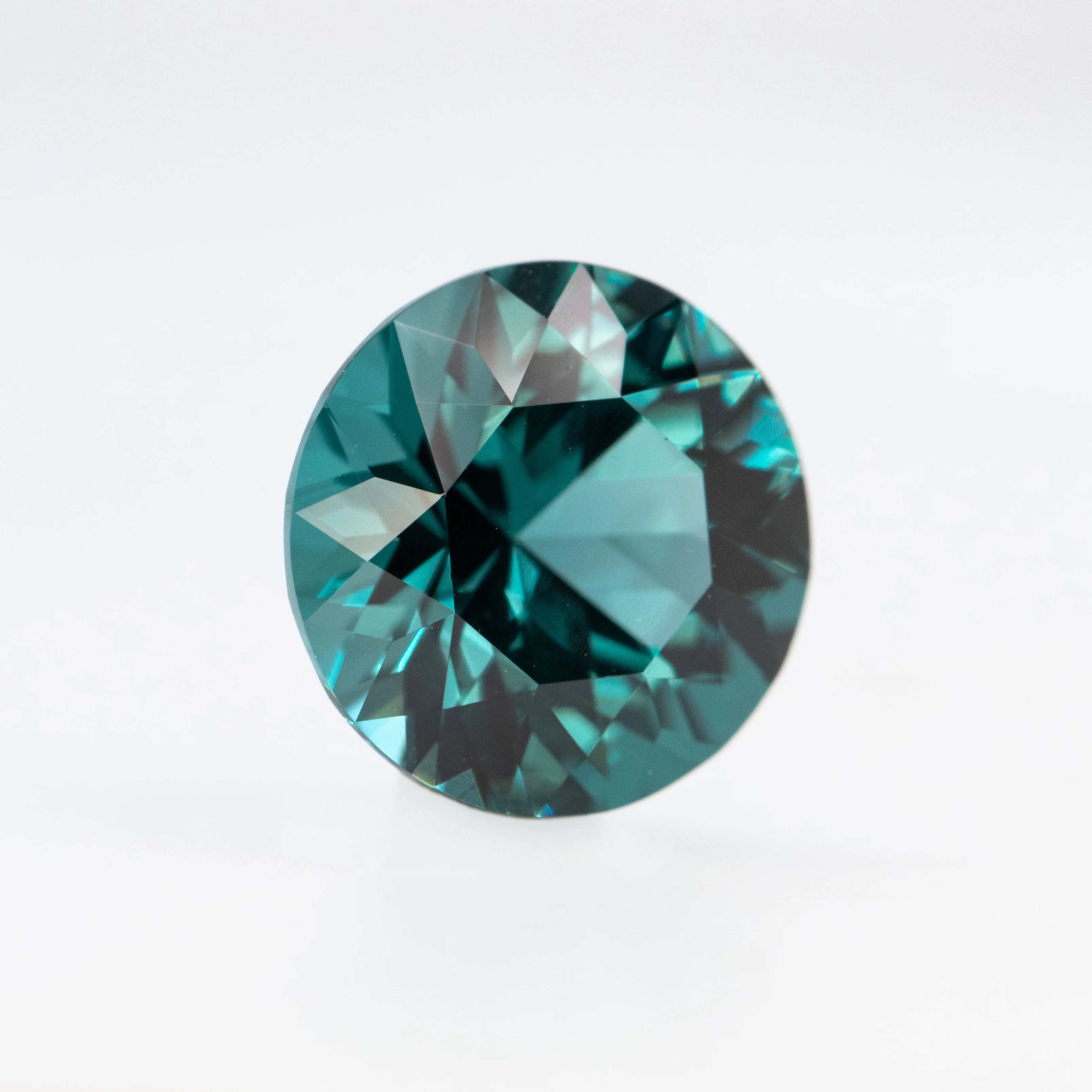 4.00 Carat Round Teal Lab Grown Spinel for Custom Work - Inventory Code LGRS400 - Image 4