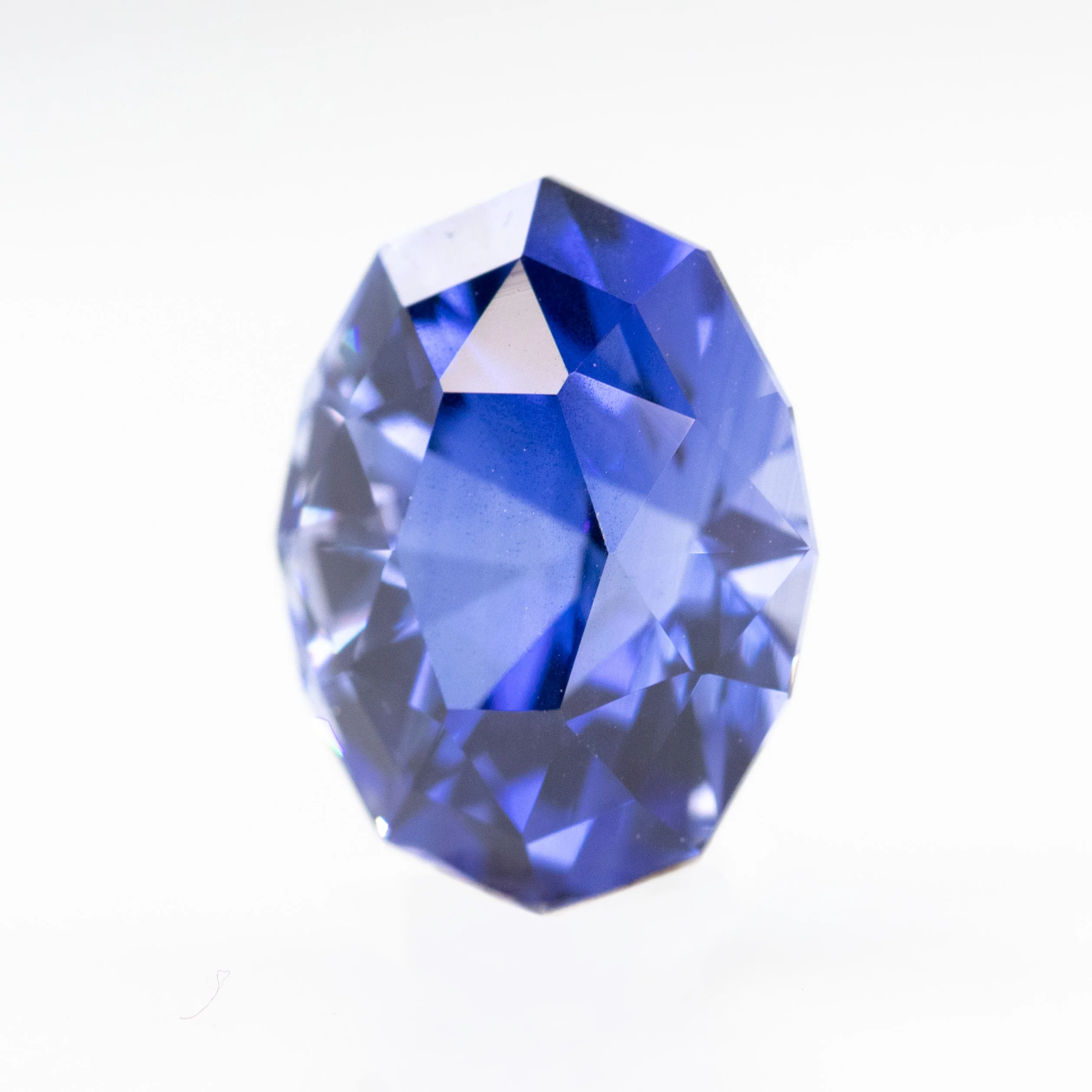 4.29 Carat Lab Grown Blue Geometric Oval Sapphire for Custom Work - Inventory Code LGGO429 - Image 3