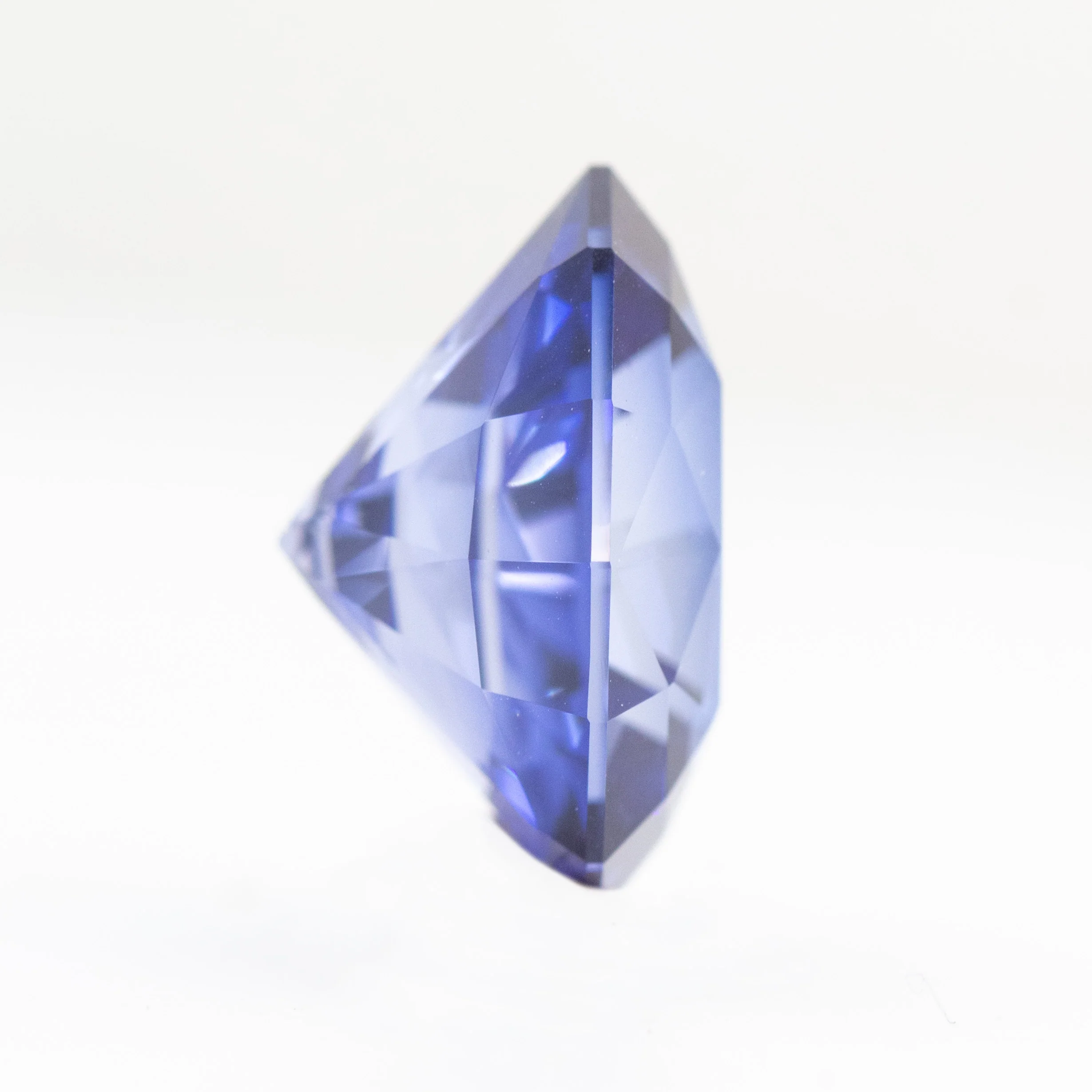 4.29 Carat Lab Grown Blue Geometric Oval Sapphire for Custom Work - Inventory Code LGGO429 - Image 5