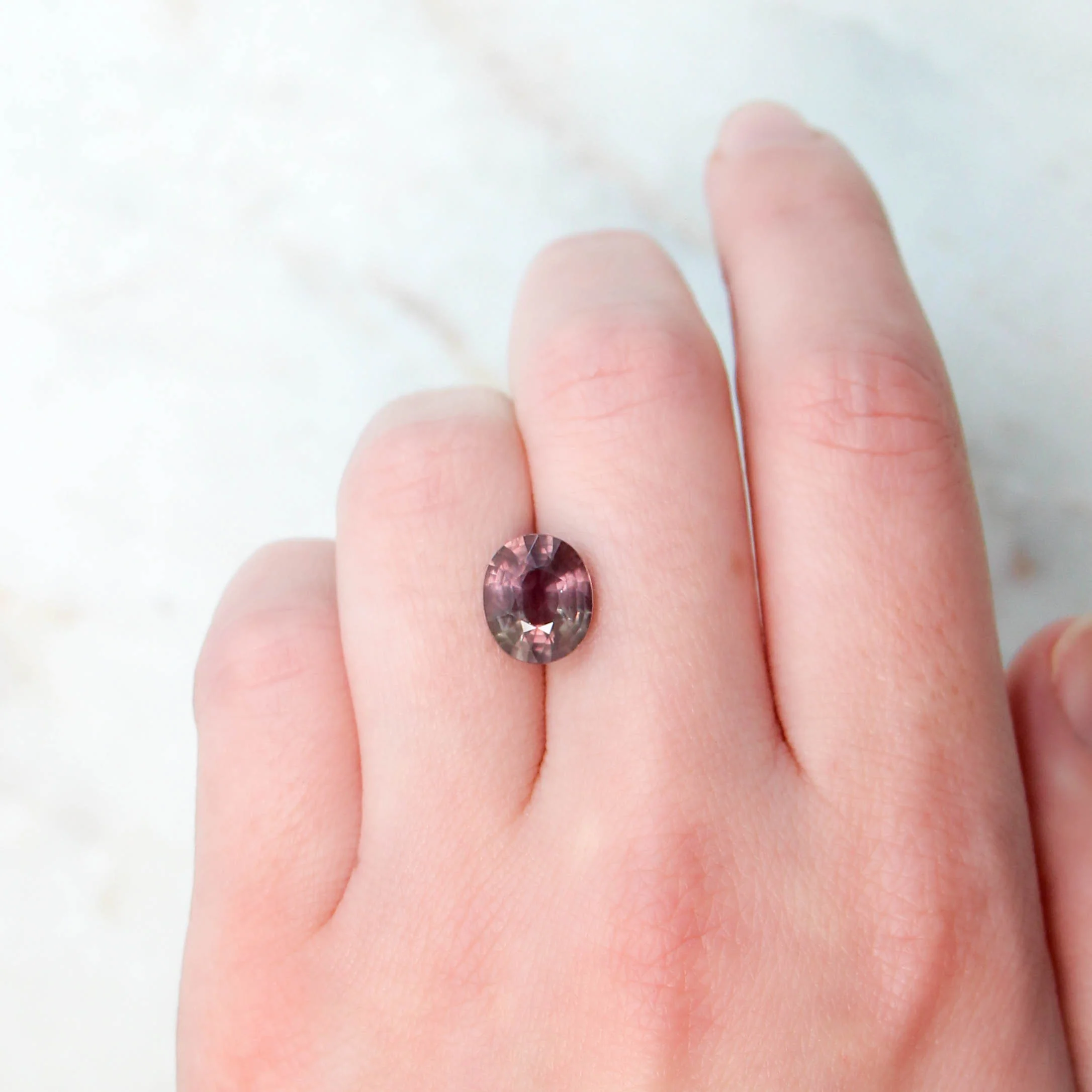 4.43 Carat Color Change Golden Purple Oval Sapphire for Custom Work - Inventory Code GPOS443 - Image 3