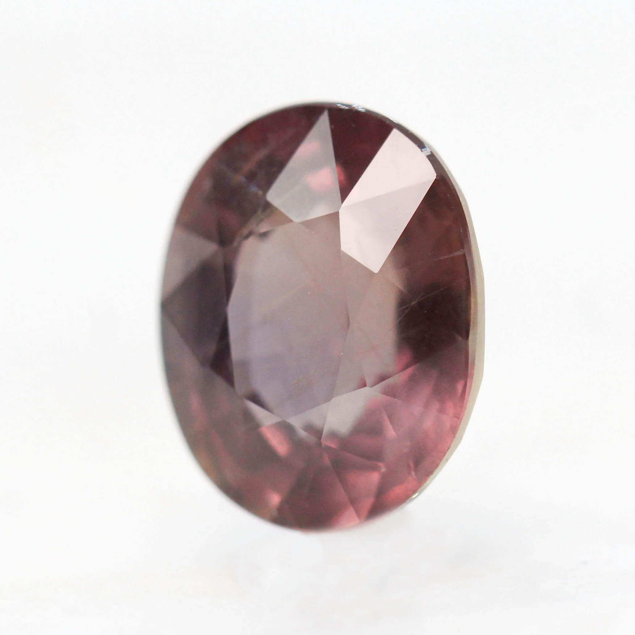 4.43 Carat Color Change Golden Purple Oval Sapphire for Custom Work - Inventory Code GPOS443 - Image 4