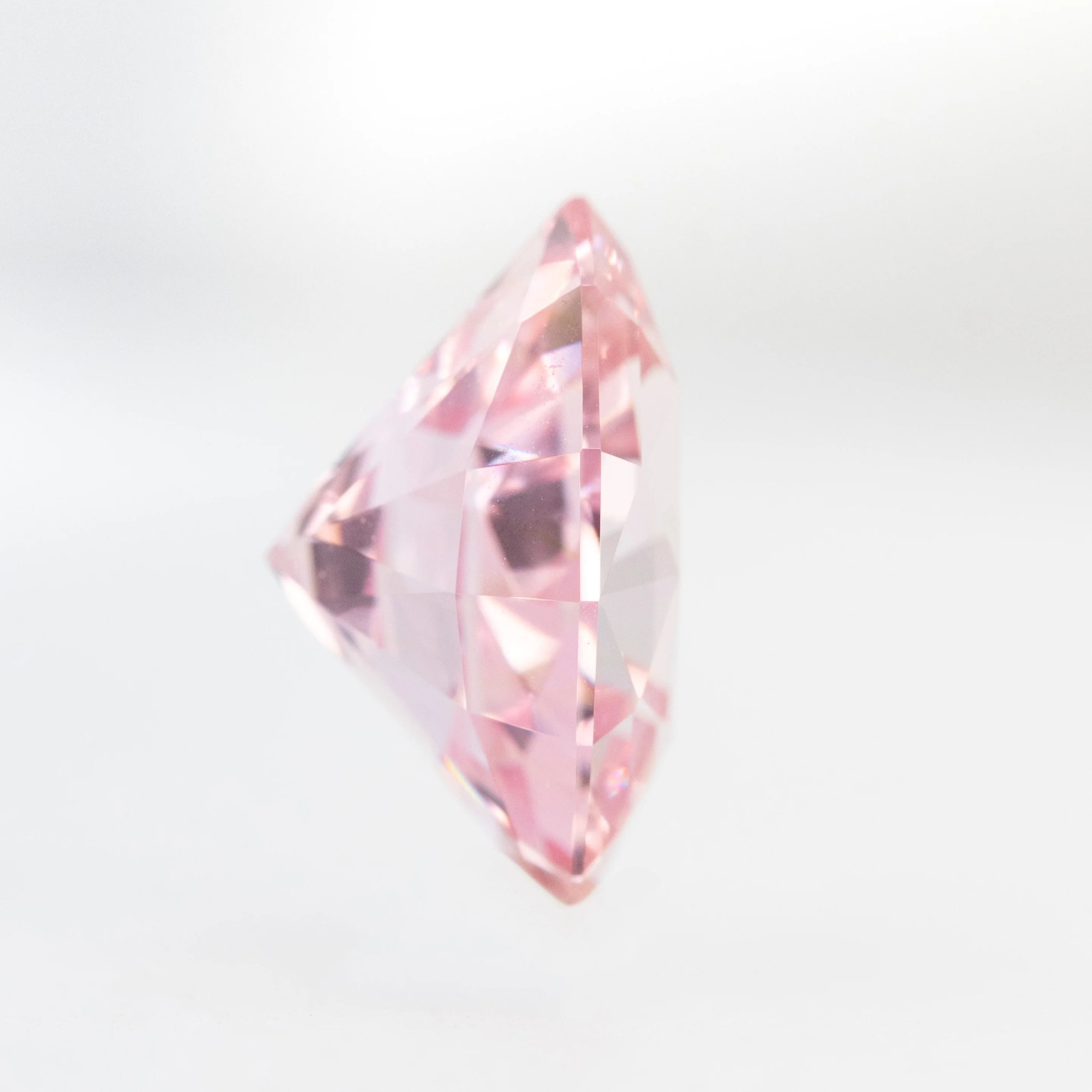 5.26 Carat Pink Geometric Oval Lab Grown Sapphire for Custom Work - Inventory Code LGPS526 - Image 5