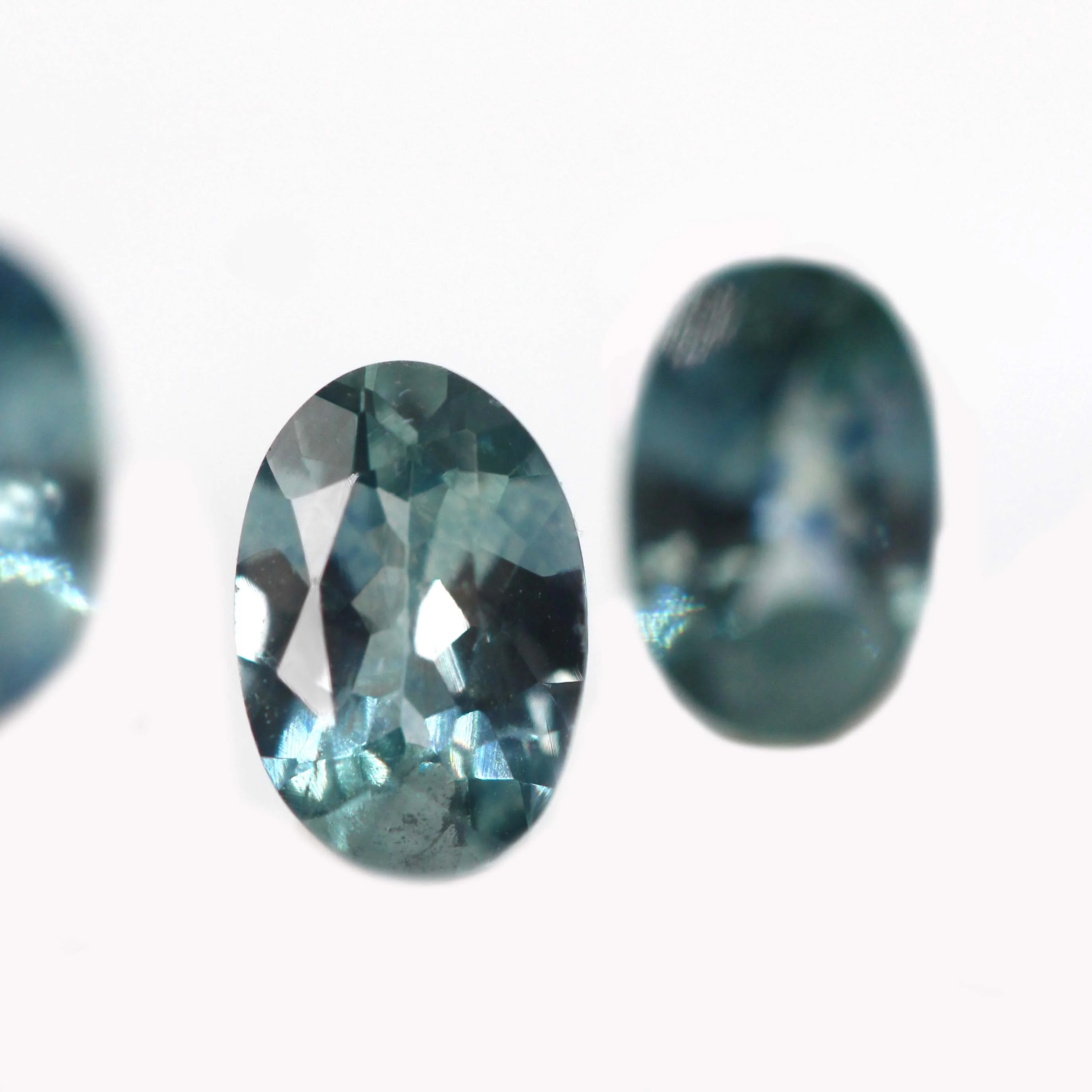 0.50 Carat Teal Oval Montana Sapphire for Custom Work - Inventory Code TOMS054 - Image 7