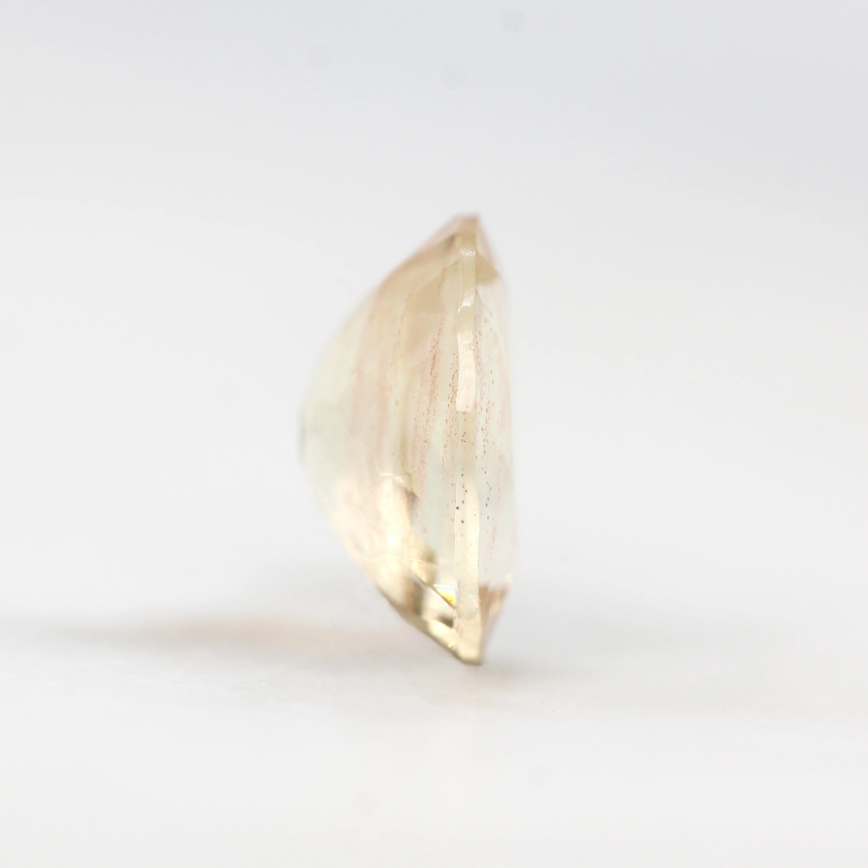 2.65 Carat Oval Sunstone for Custom Work - Inventory Code OSUN265 - Image 6