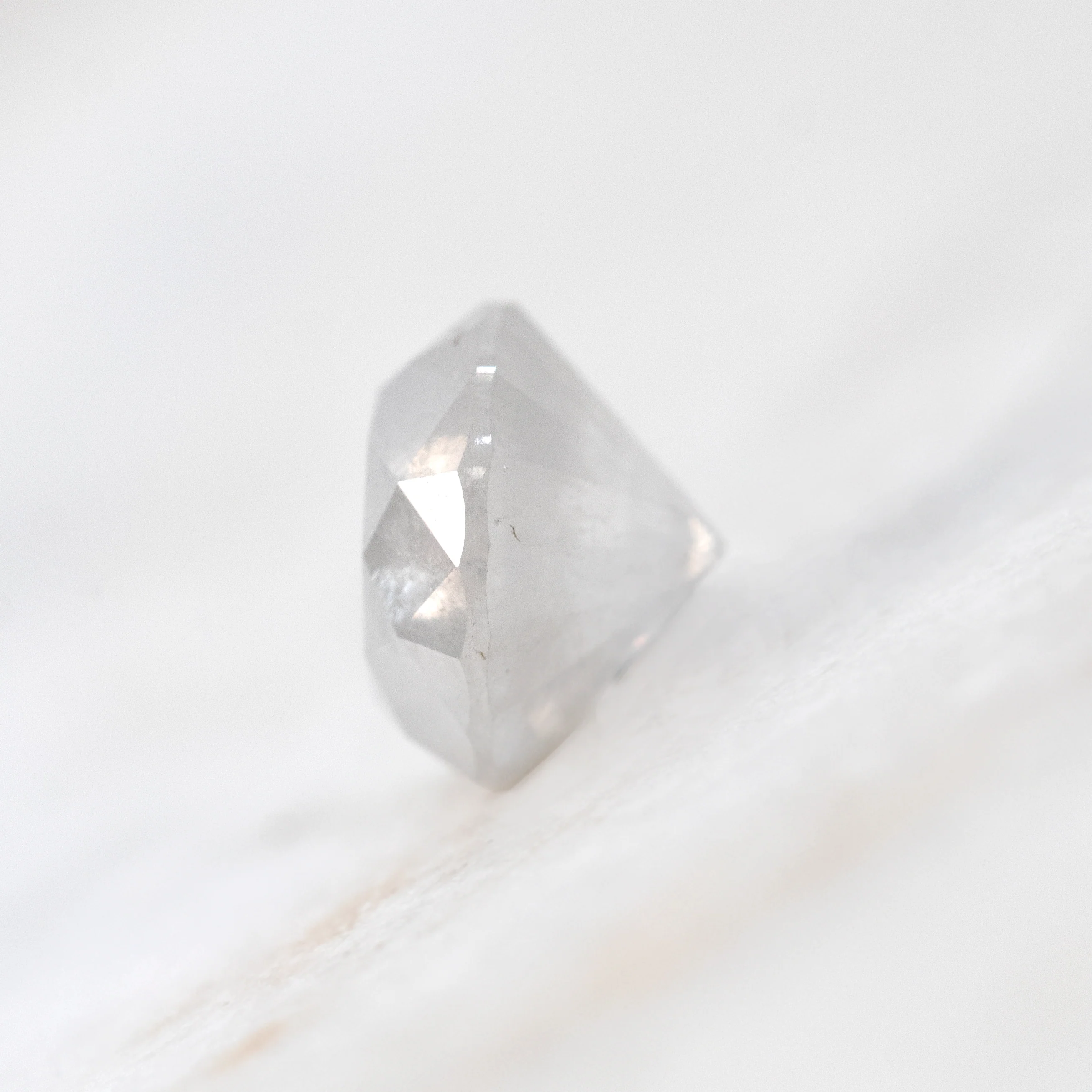 3.33 Carat Misty White Round Salt and Pepper Diamond for Custom Work - Inventory Code MWRD333 - Image 5