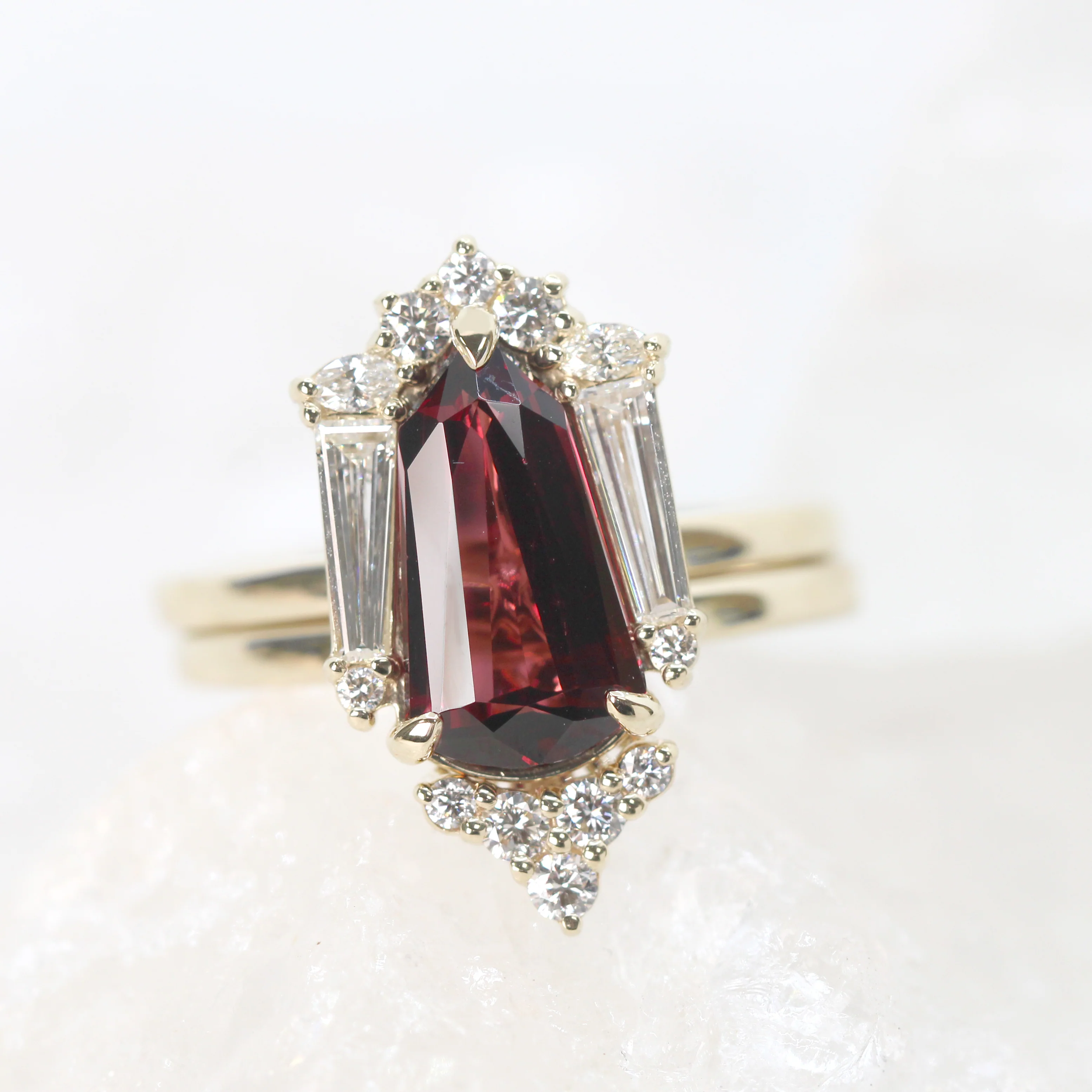 Project: Custom Christine Ring with a 2.5 Carat Shield Cut Garnet and White Accent Diamonds in 14k - Image 2