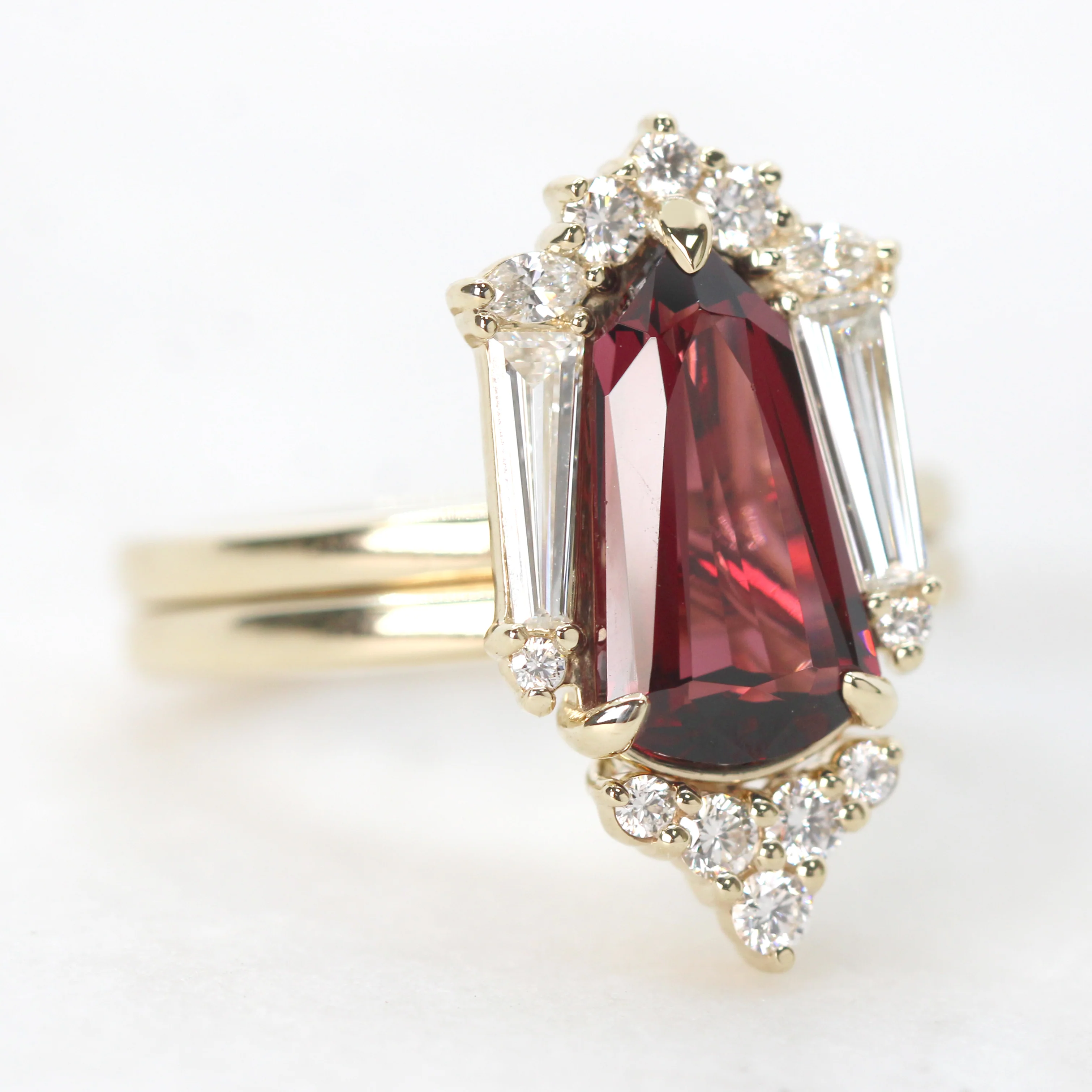 Project: Custom Christine Ring with a 2.5 Carat Shield Cut Garnet and White Accent Diamonds in 14k - Image 5