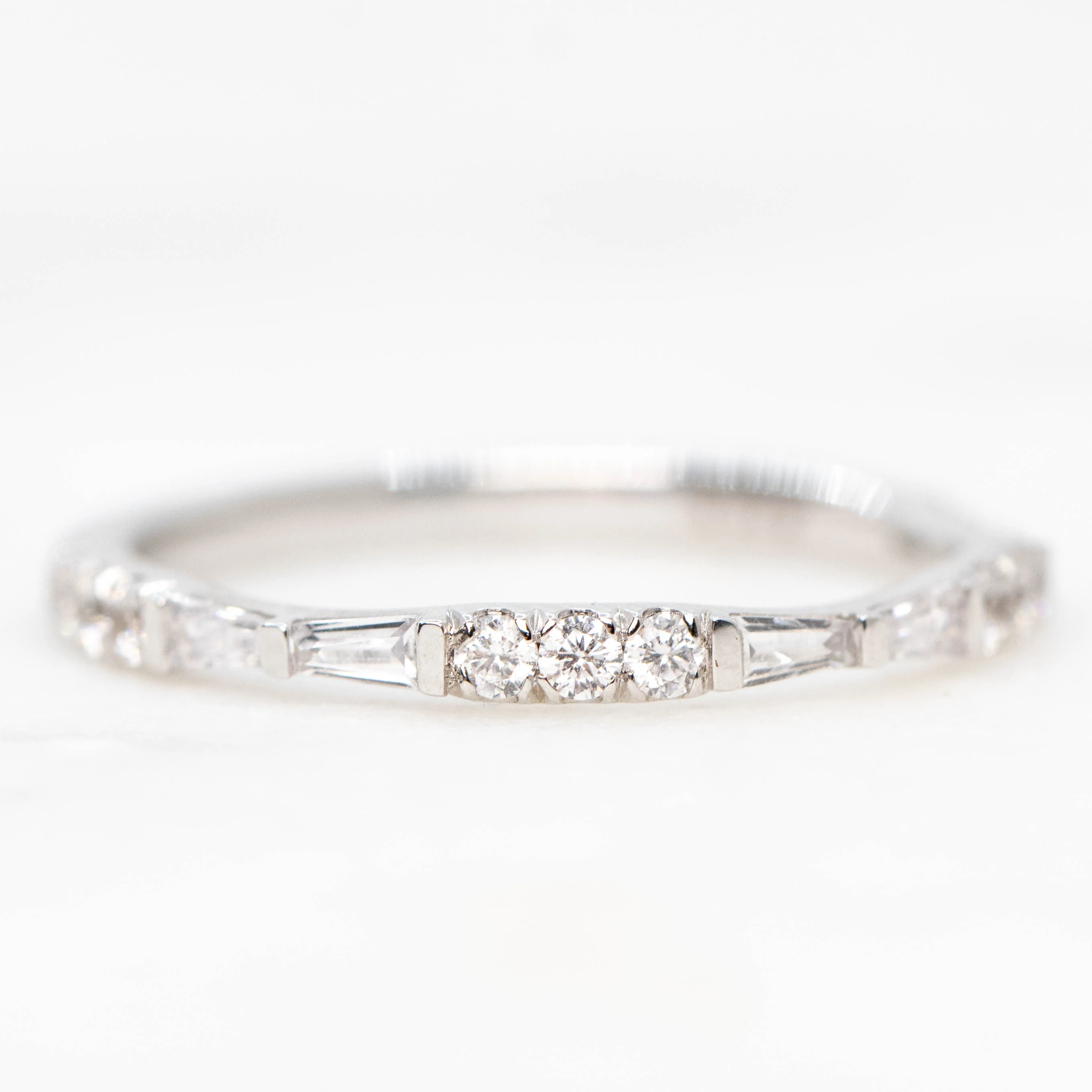 Claudia Band - Image 4