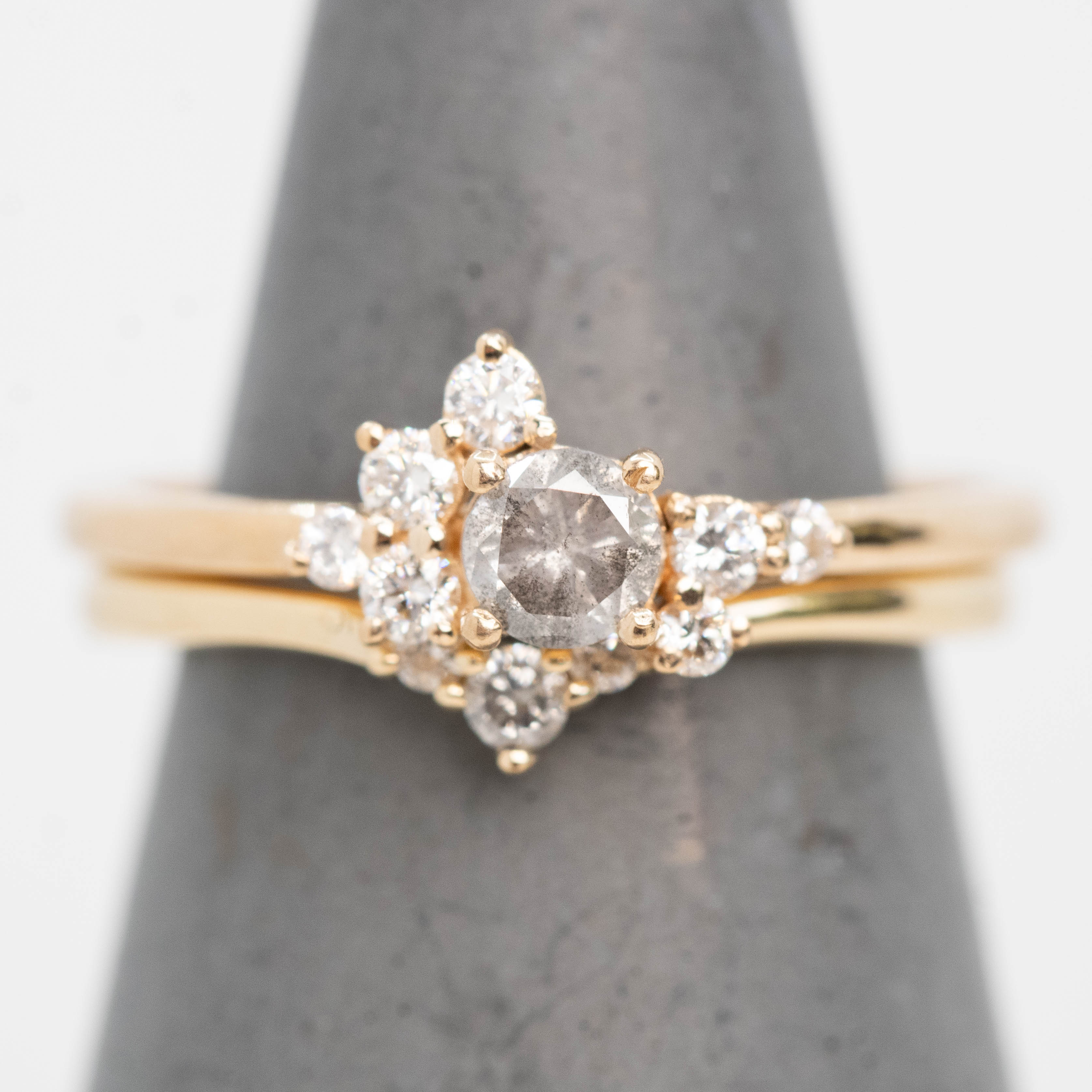 Emmie Band - Image 11