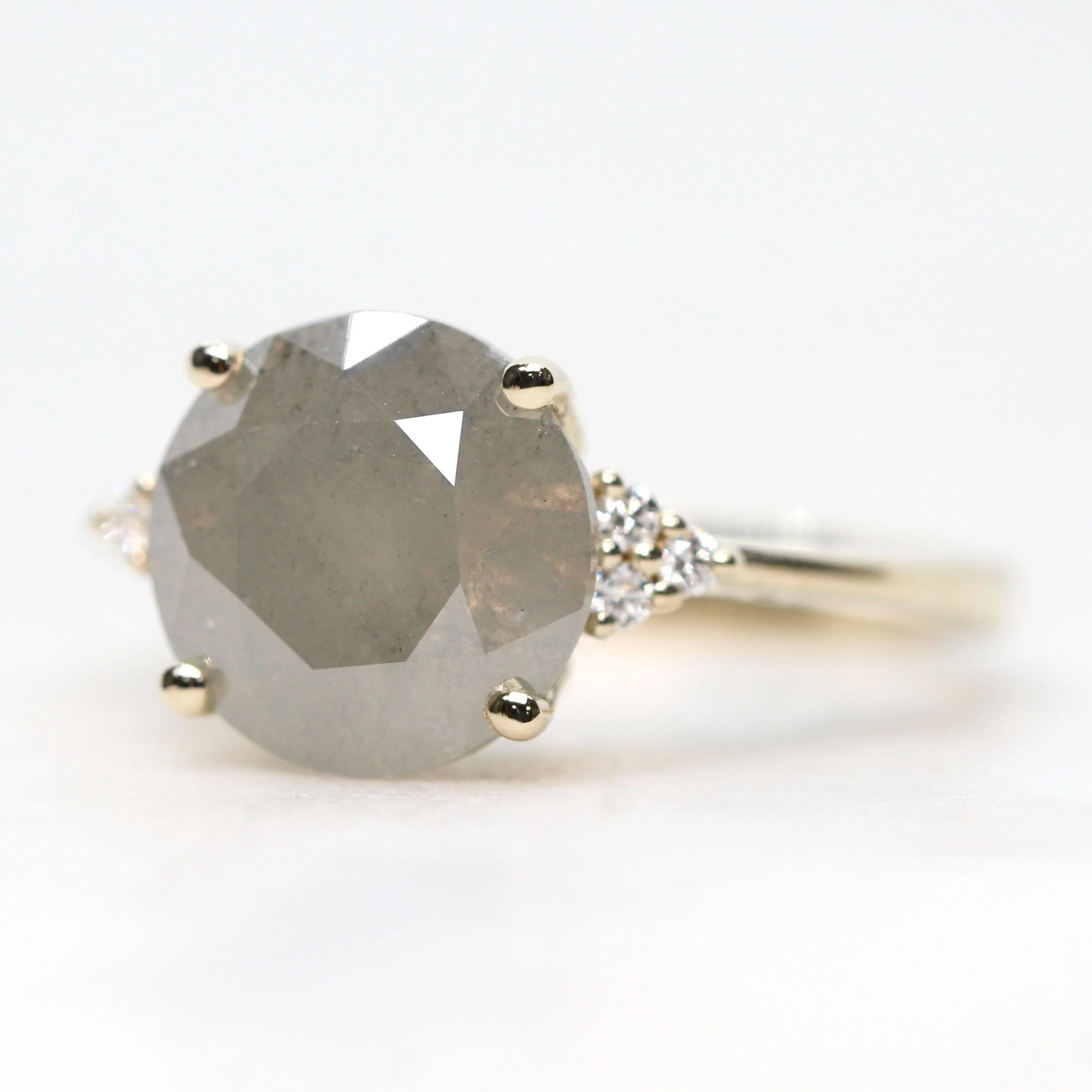 Imogene Ring with a 4.01 Carat Round Gray Salt and Pepper Diamond and White Accent Diamonds in 14k Yellow Gold - Ready to Size and Ship - Image 4