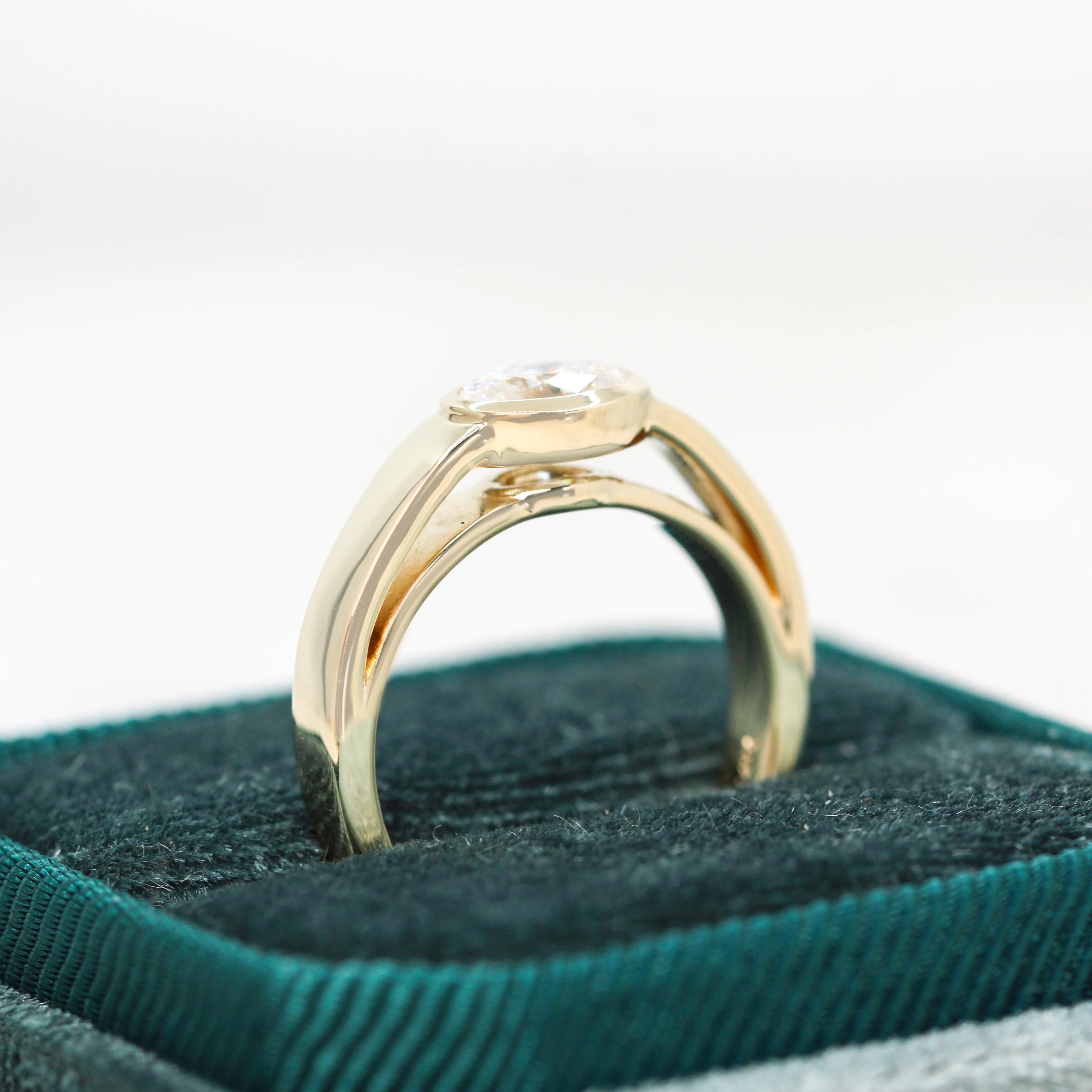 Mabel Ring with an Oval Moissanite - Made to Order, Choose Your Gold Tone - Image 10