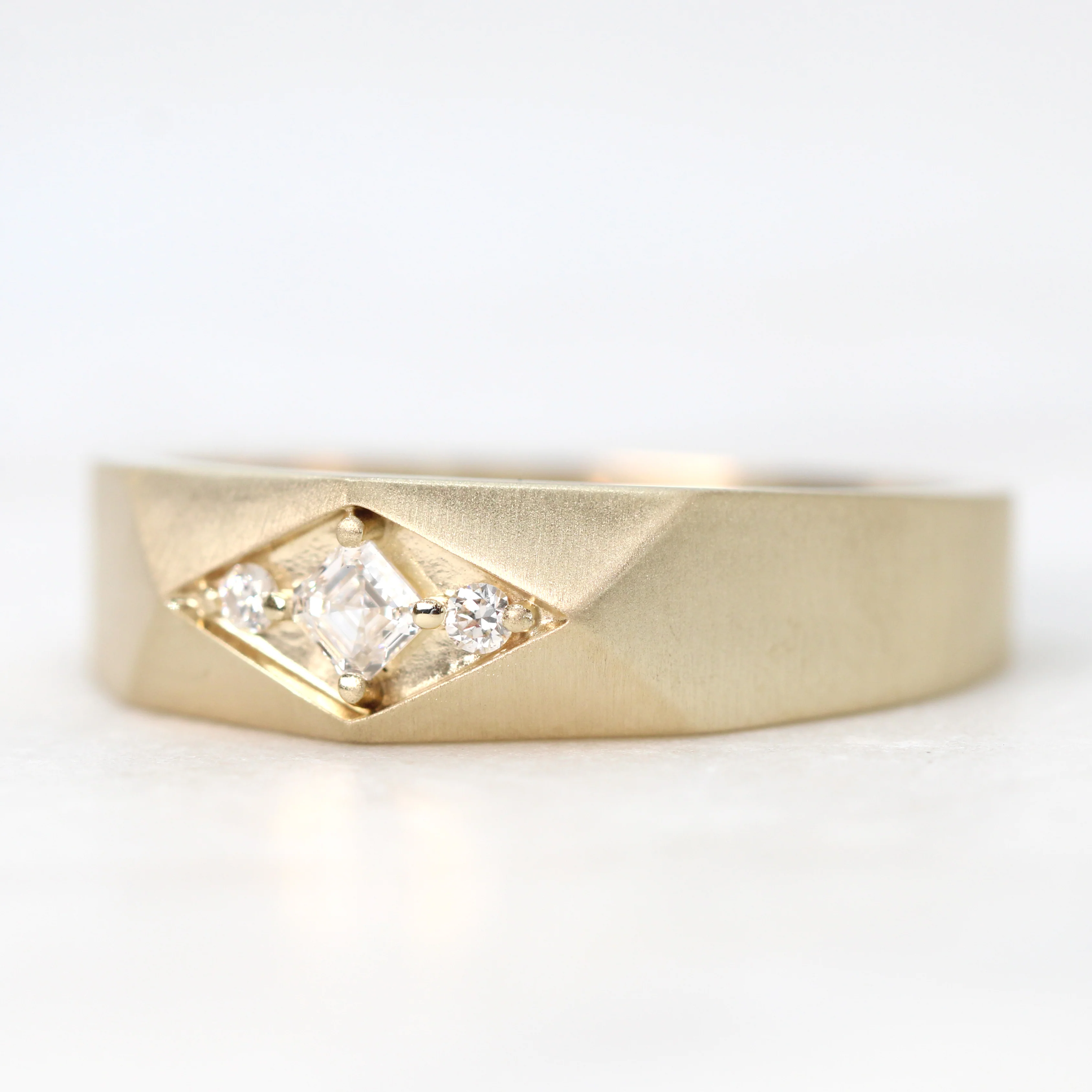 Marcus Band - Image 5