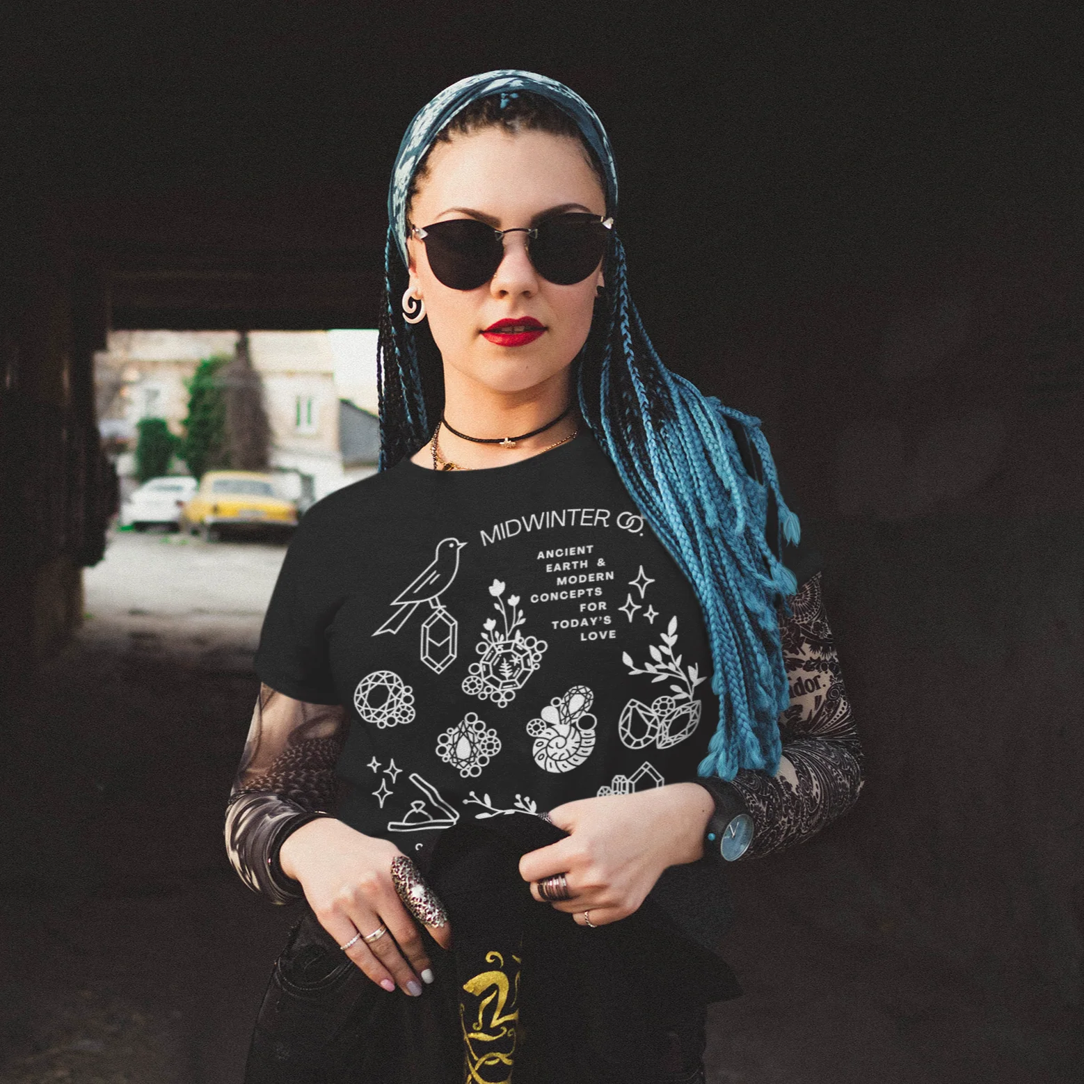 Midwinter Co. Sketch Women's Longline Cotton Tee