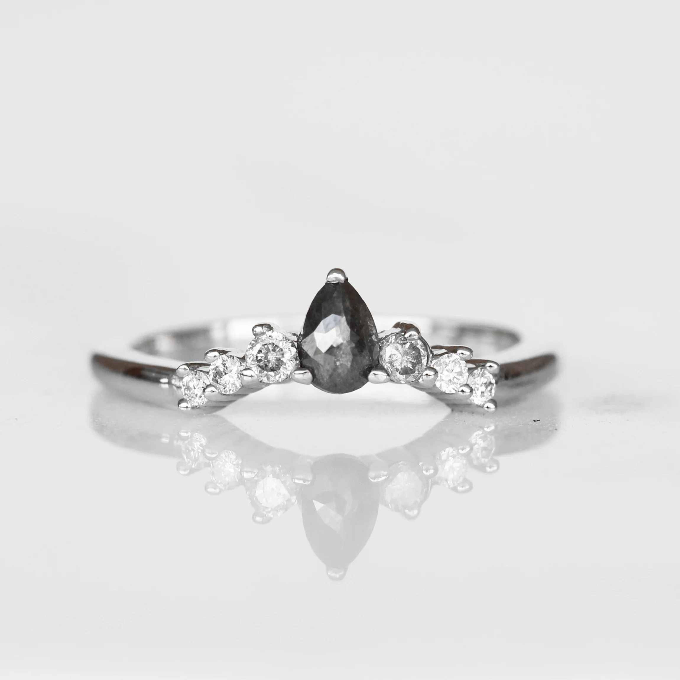 Moira Band - Image 3
