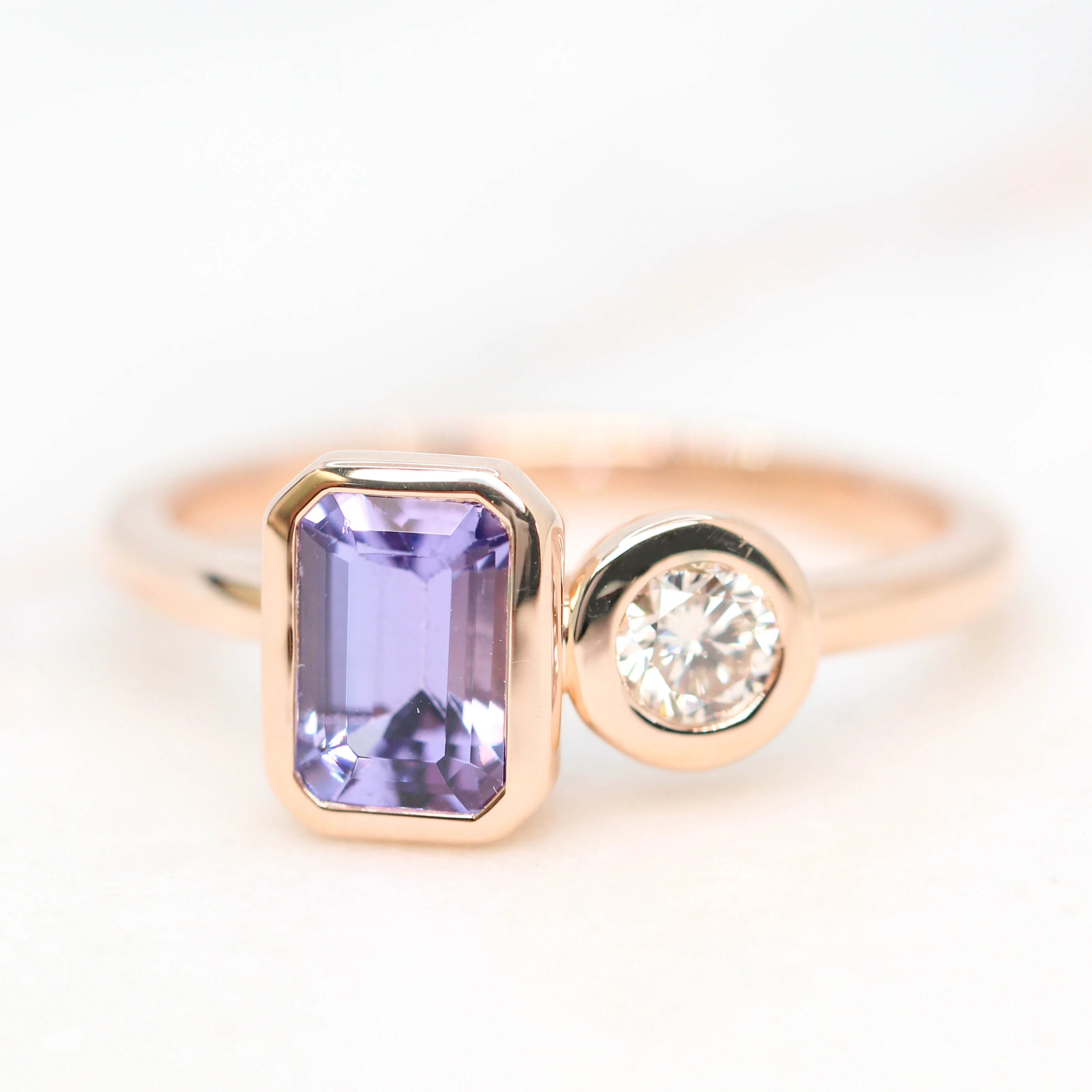 Toi et Moi Ring with an Emerald Cut Tanzanite & White Round Diamond - Made to Order - Image 3