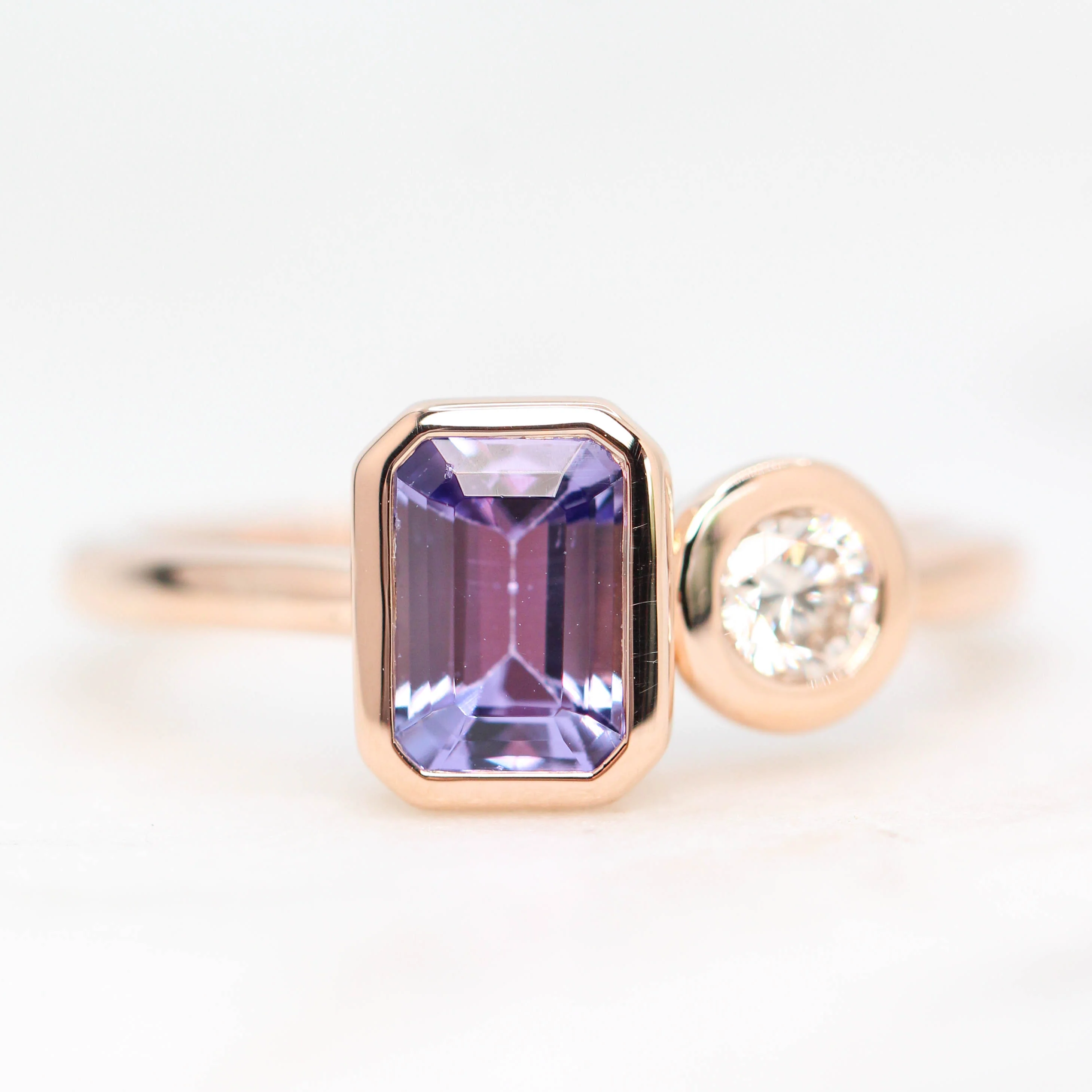 Toi et Moi Ring with an Emerald Cut Tanzanite & White Round Diamond - Made to Order - Image 5
